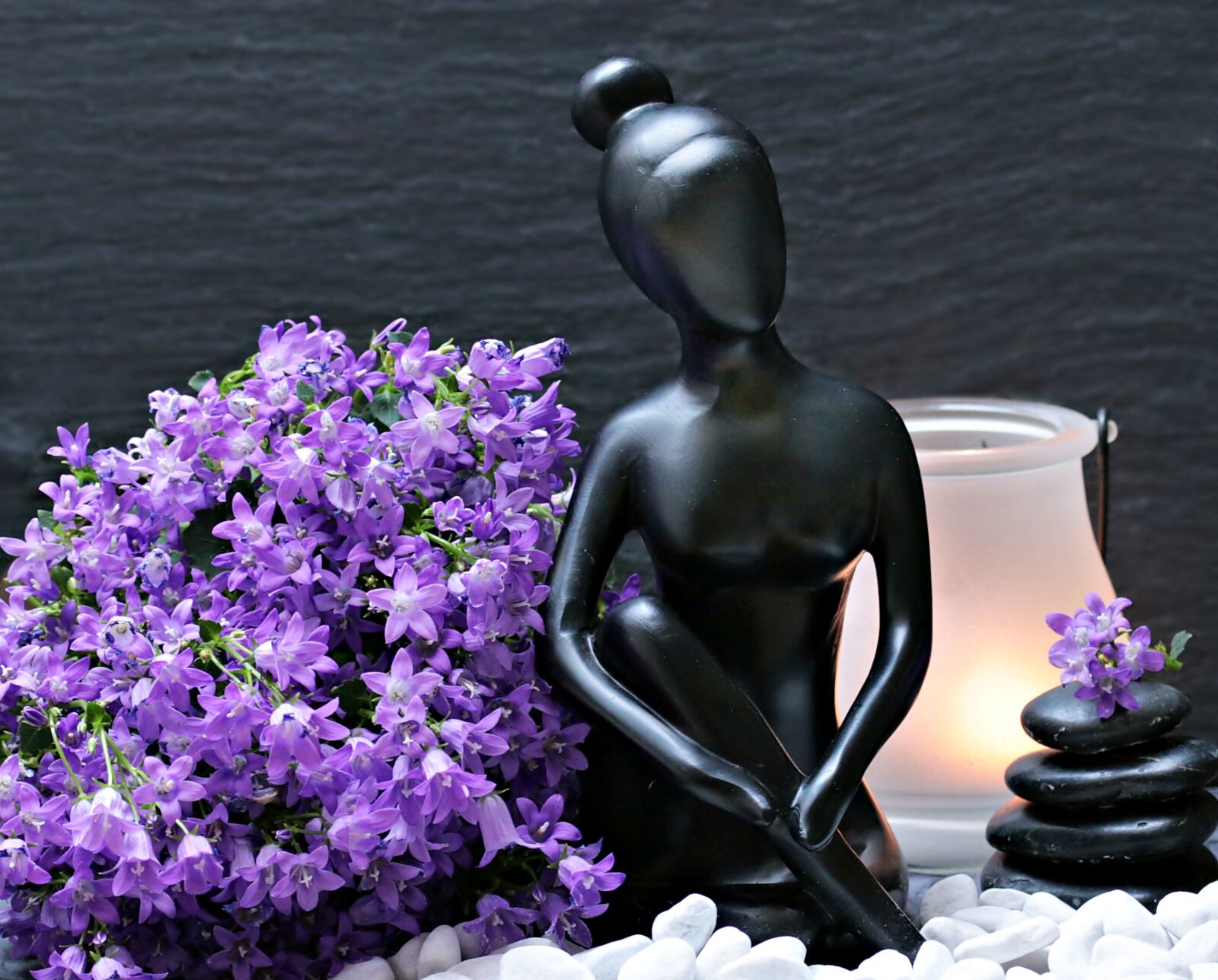 Canon EOS 80D sample photo. Woman, sculpture, figure photography