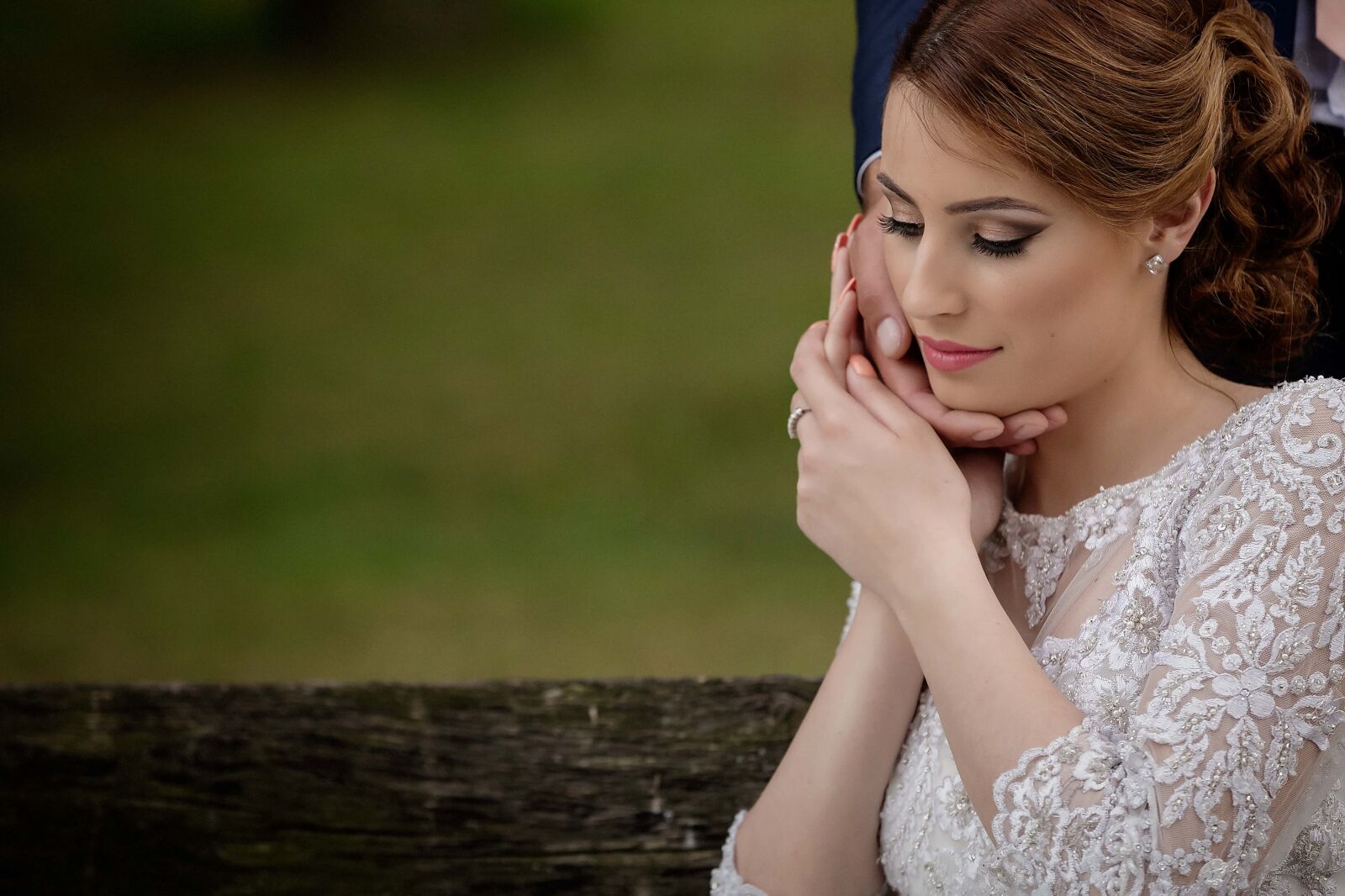 Canon EF 70-200mm F2.8L IS II USM sample photo. Head, hugging, portrait, pretty photography