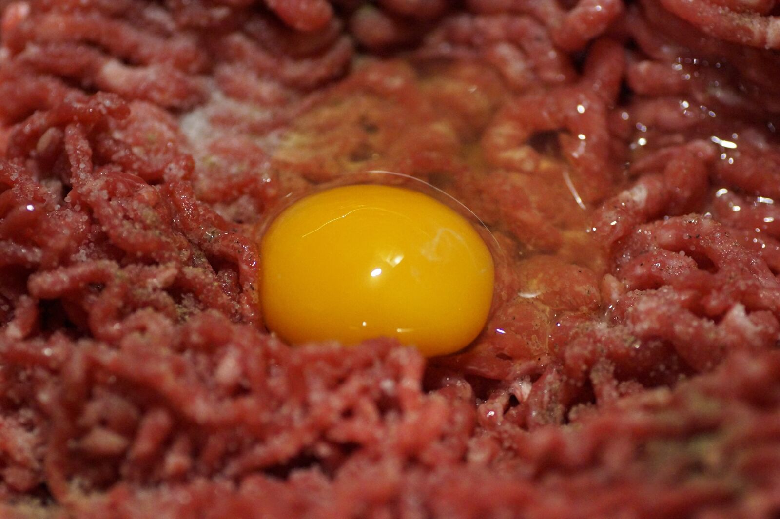Sony SLT-A58 sample photo. Meat, minced, preparation photography