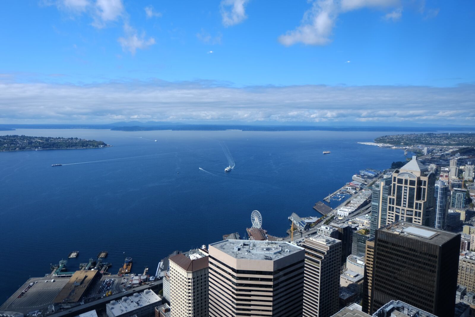 Fujifilm X-M1 sample photo. Marine, panorama, blue sky photography