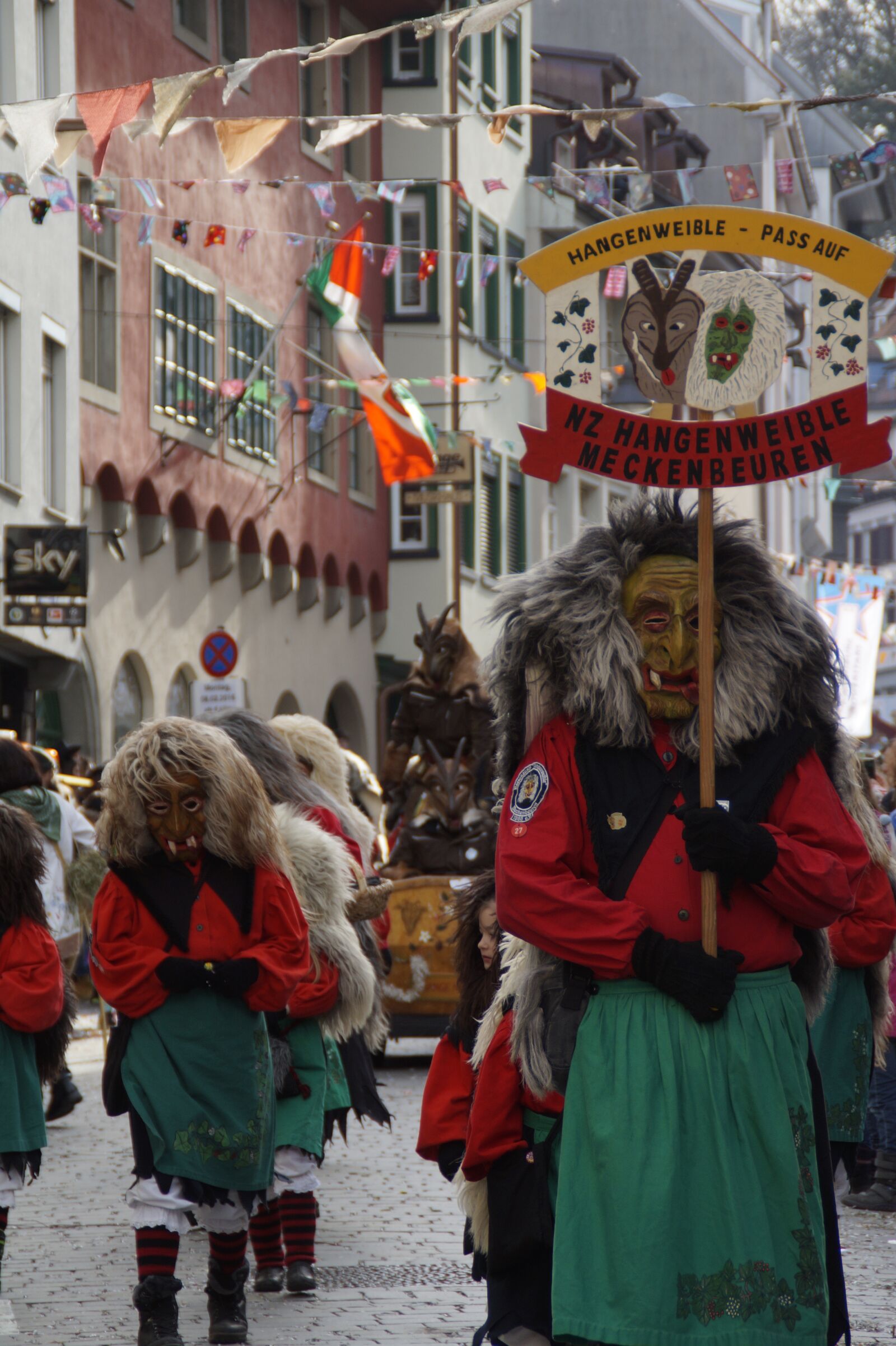 Sony SLT-A58 sample photo. Historically, figure, fool photography