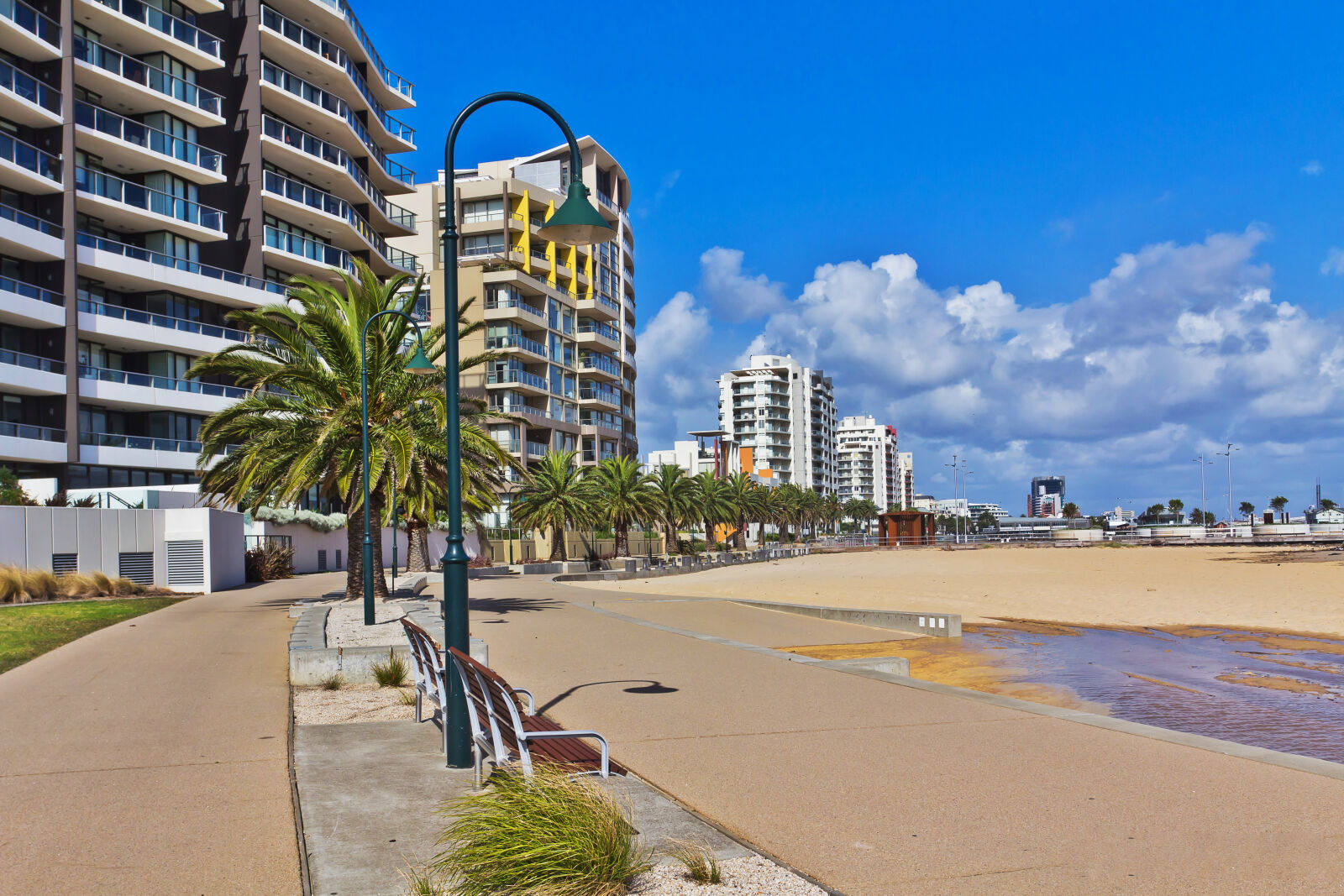 Canon EOS 60D sample photo. Port melbourne beach apartments photography
