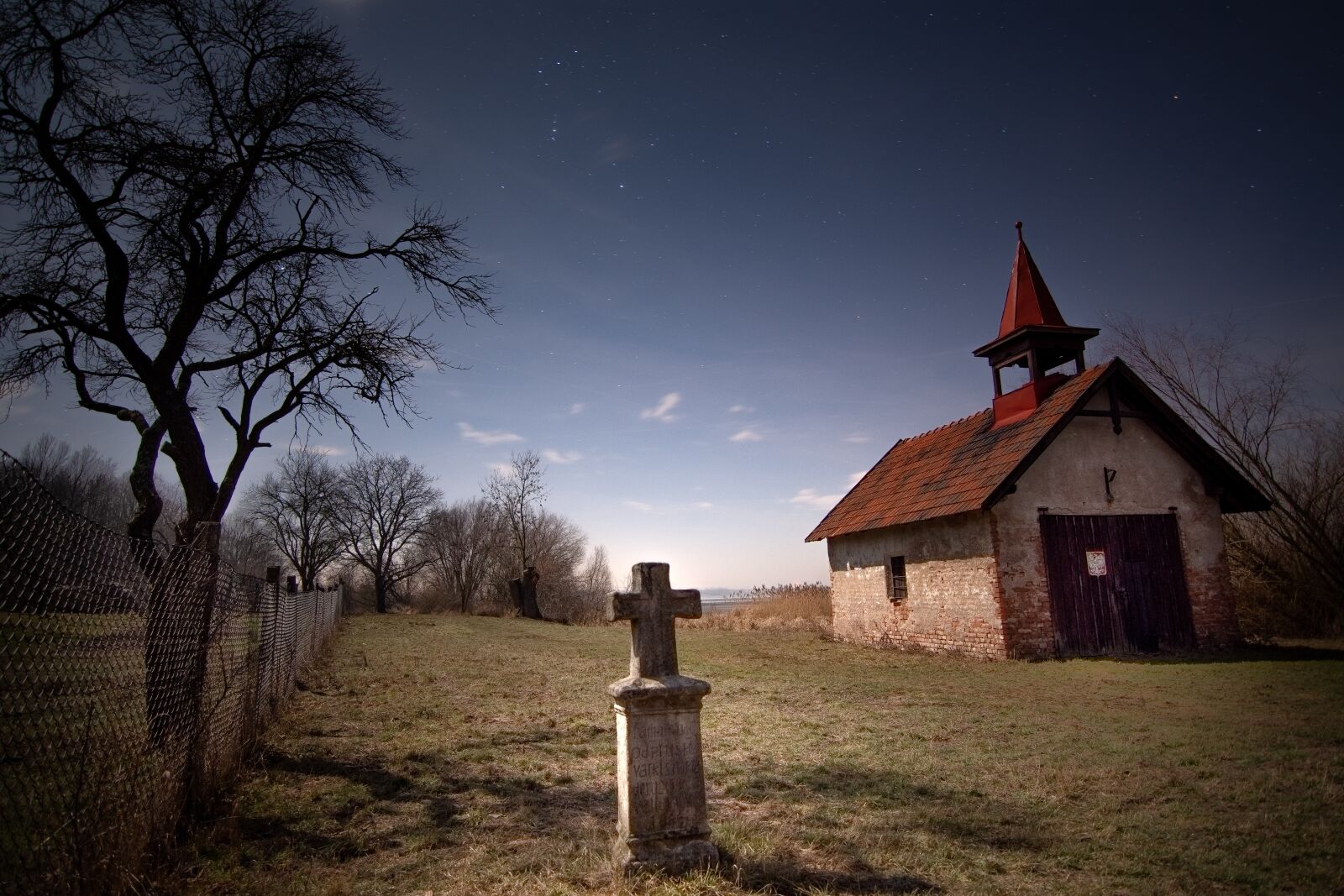 Nikon D7200 sample photo. Cross, night, religion photography