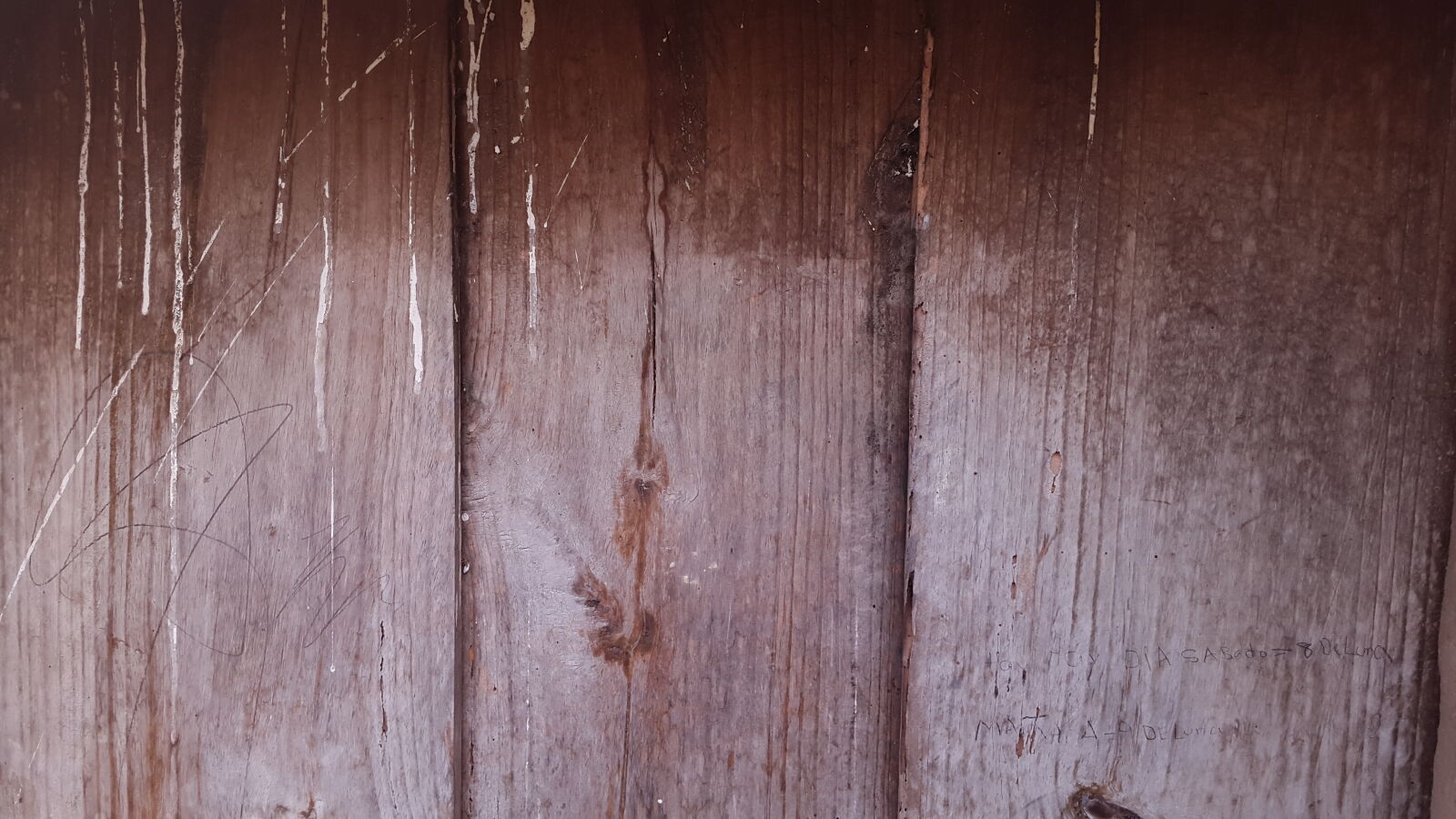 Samsung Galaxy S5 sample photo. Door, honduras, pink, wood photography