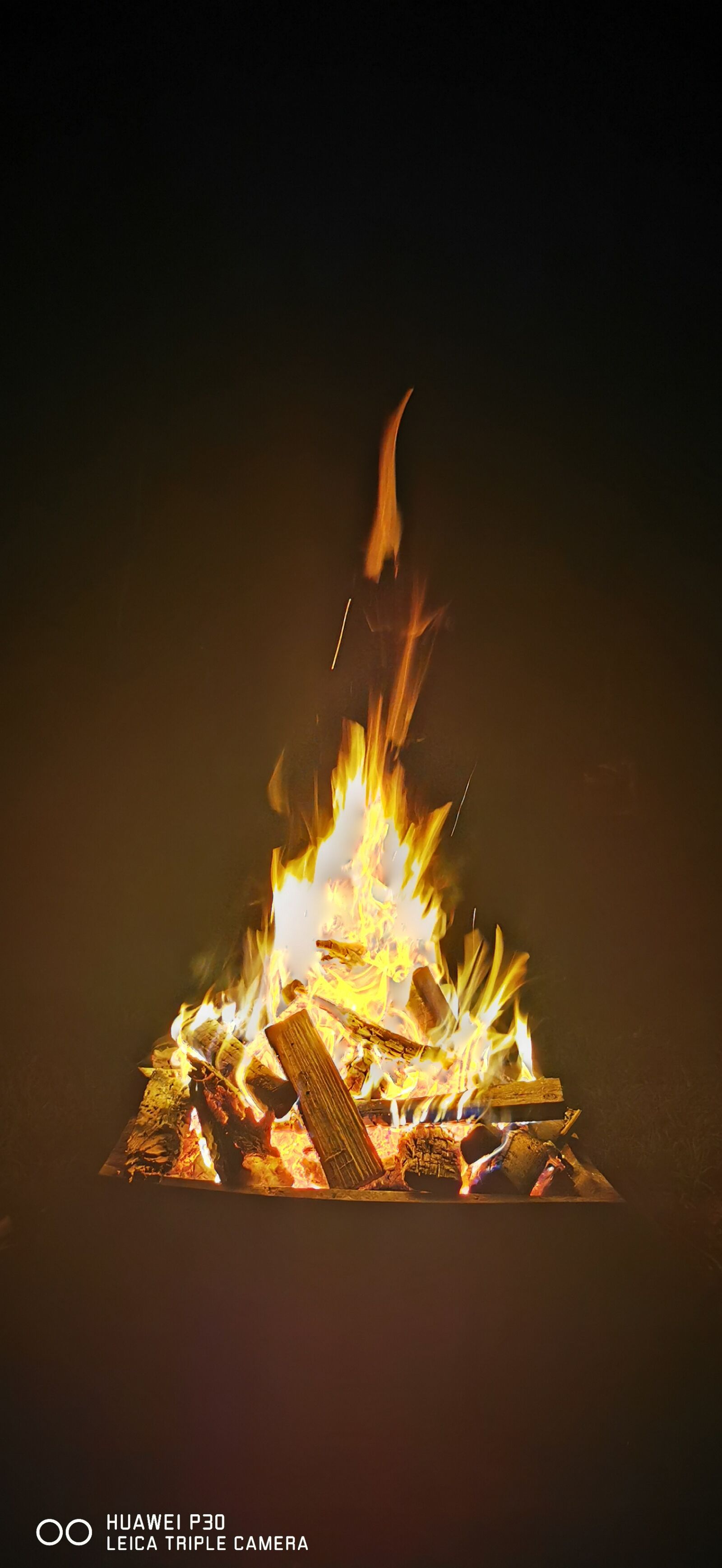 HUAWEI P30 sample photo. Fire, spark, flame photography