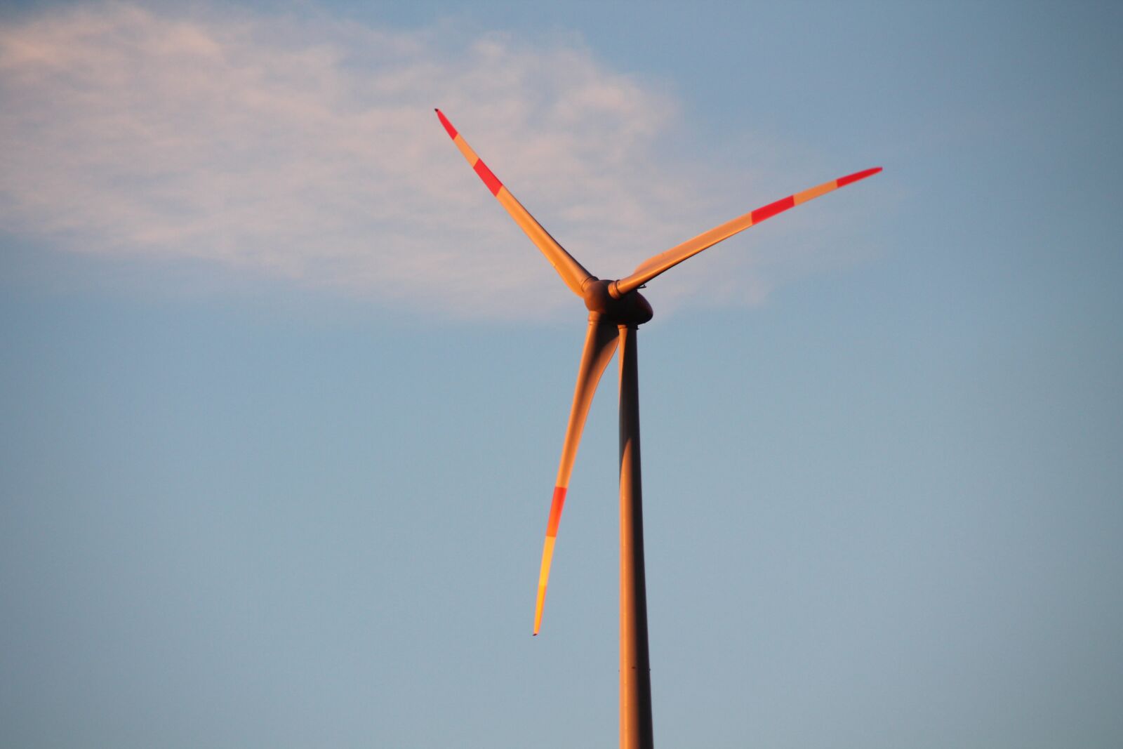 Canon EOS 1100D (EOS Rebel T3 / EOS Kiss X50) sample photo. Wind turbine, wind power photography