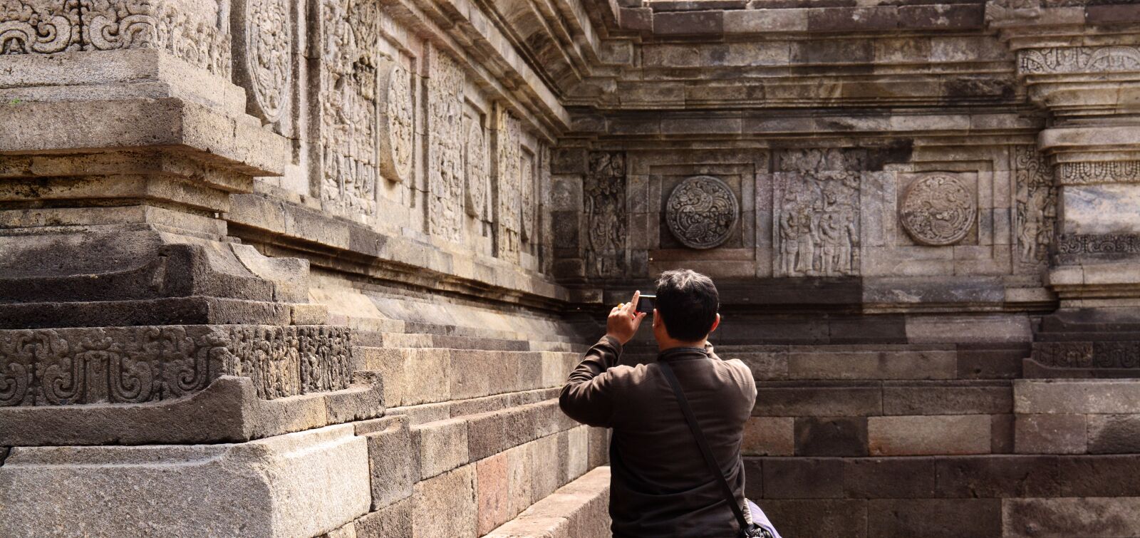 Nikon D5200 sample photo. Tourism, traveler, people photography