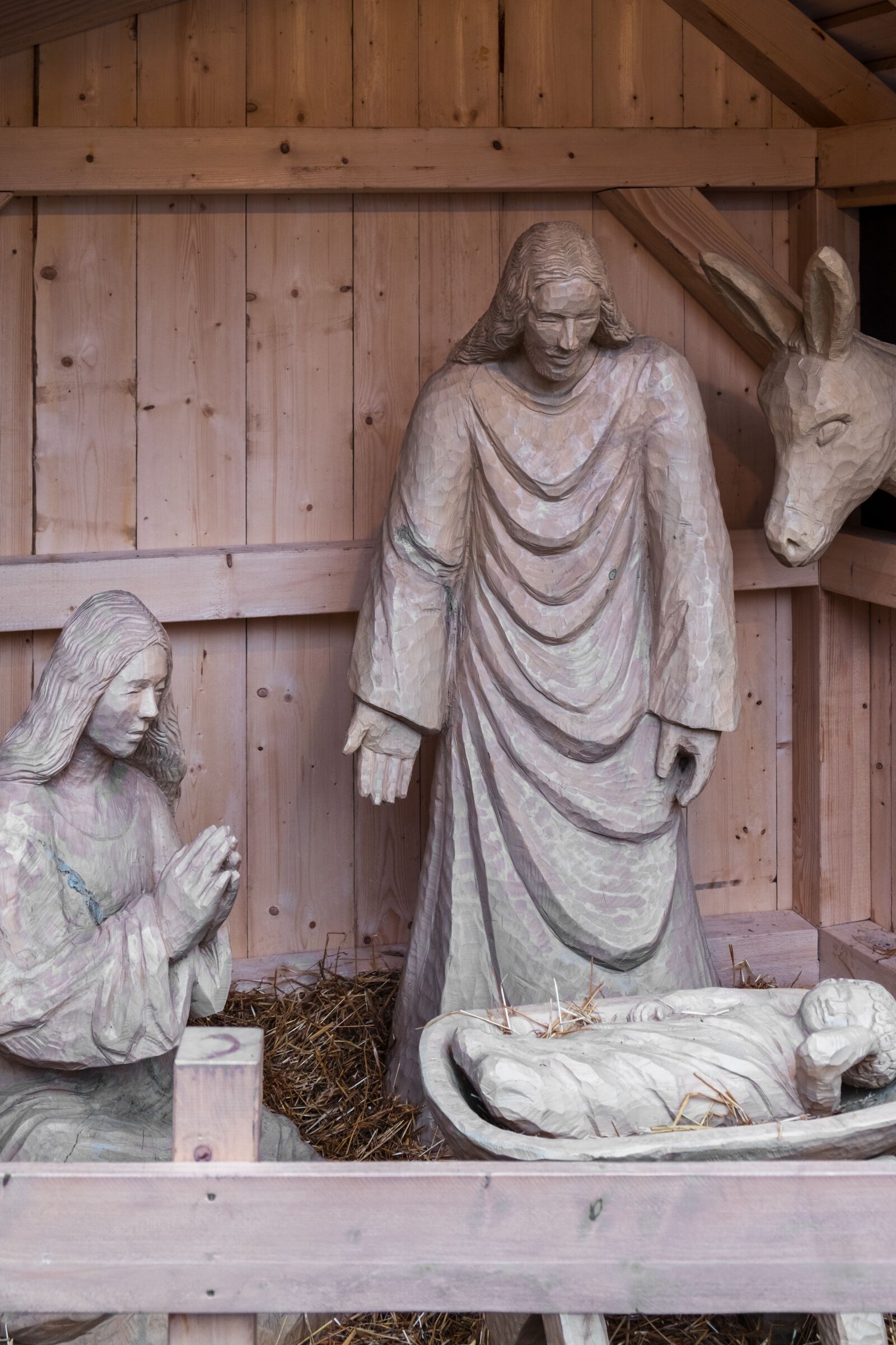 Fujifilm XF 18-55mm F2.8-4 R LM OIS sample photo. Crib, jesu, jesus photography