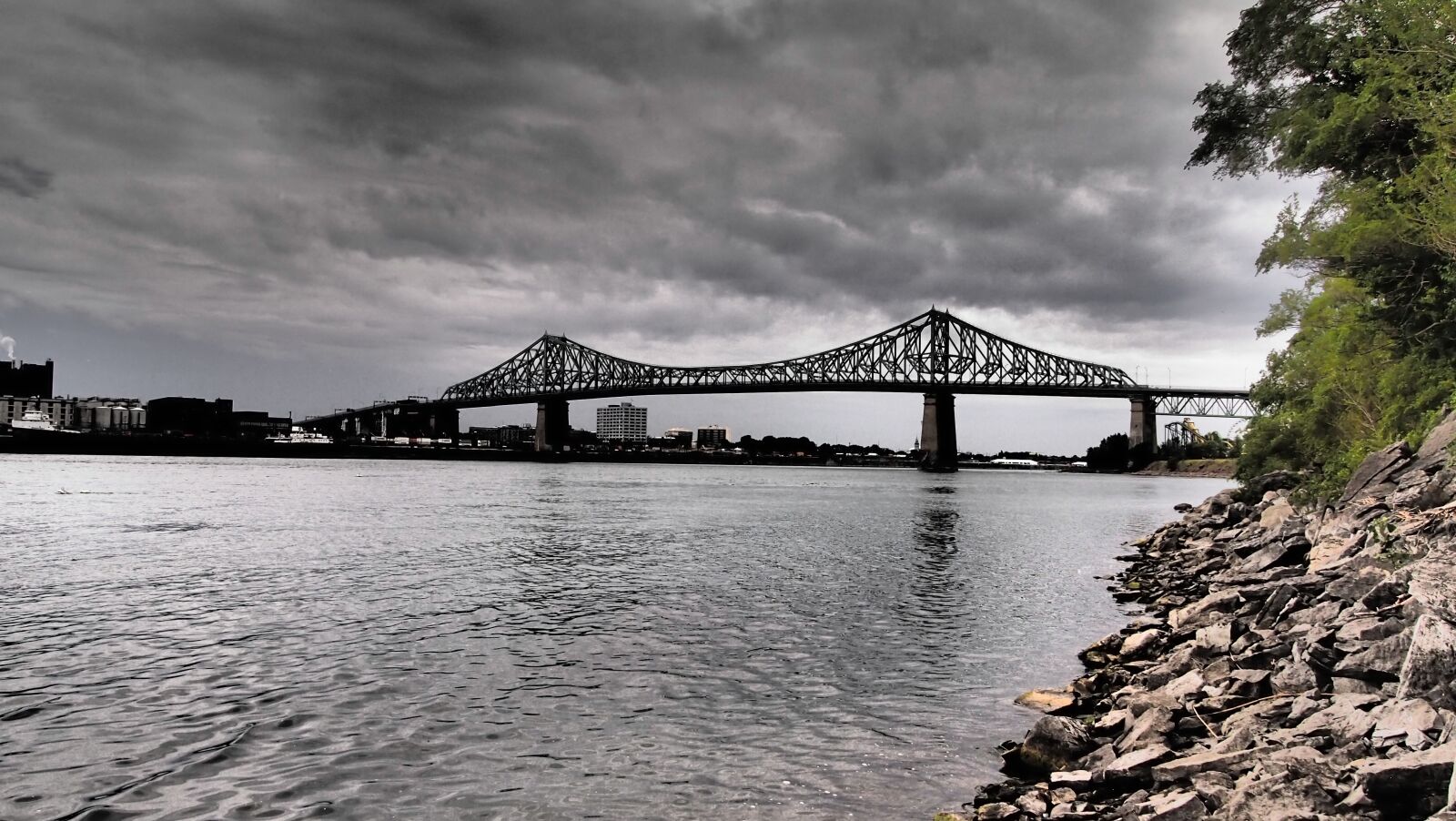 Olympus PEN E-PL3 sample photo. Canada, water, montral photography