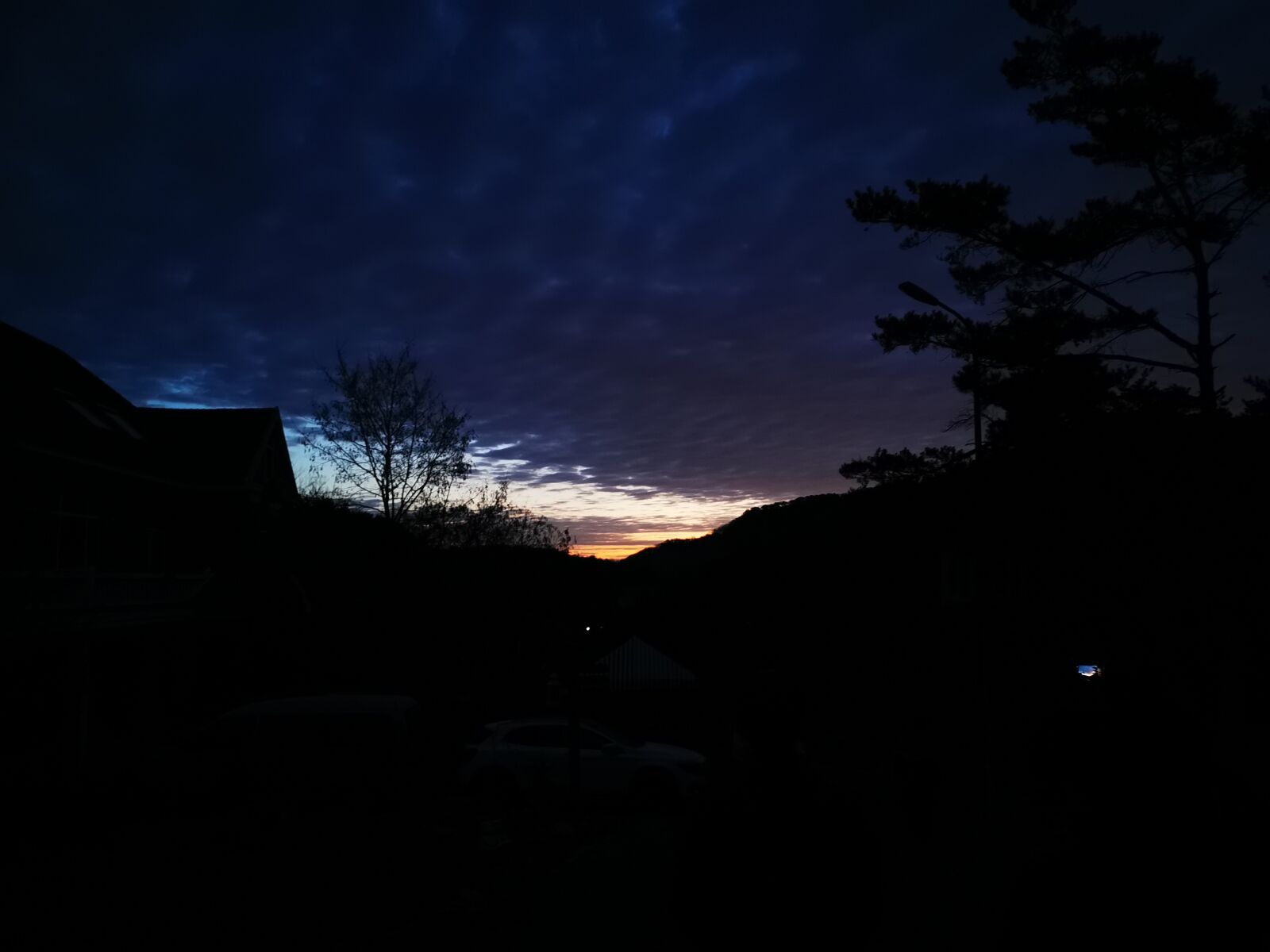 HUAWEI P30 sample photo. Dawn, dim, lonely photography