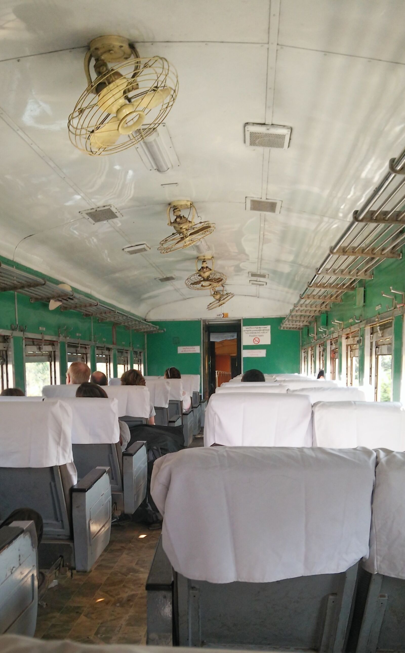 OPPO R7 Plusf sample photo. Myanmar, train, first photography
