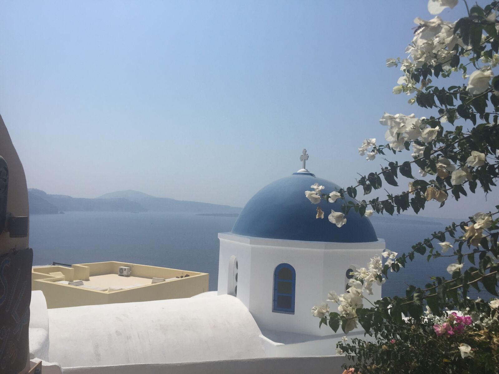 iPhone 6 back camera 4.15mm f/2.2 sample photo. Greece, santorini, island photography