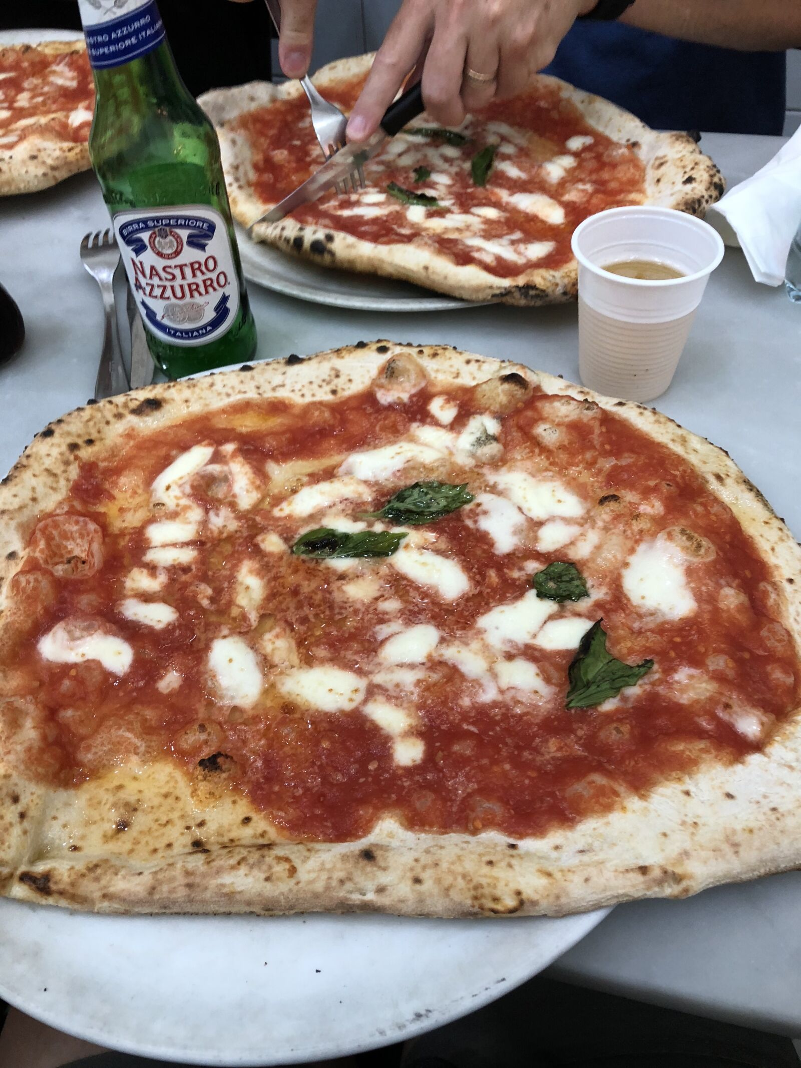 iPhone 8 back camera 3.99mm f/1.8 sample photo. Napoli, pizza, beer photography