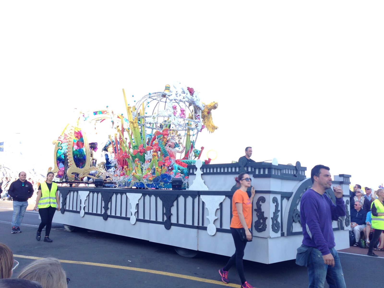 iPhone 5 back camera 4.12mm f/2.4 sample photo. Tenerife, festival, carnival photography