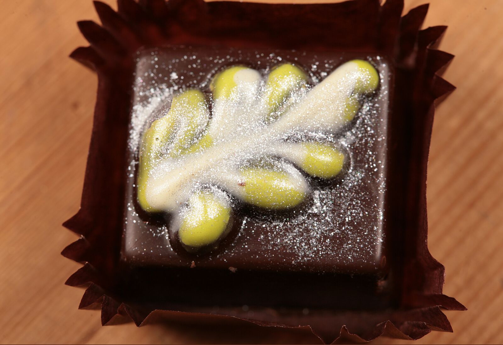 Canon EOS 5D sample photo. Praline, chocolates, sweet photography