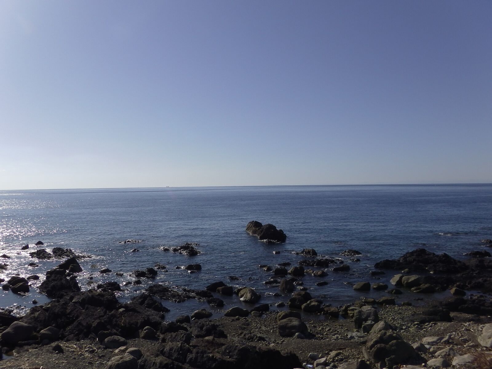 Panasonic HX-WA30 sample photo. Horizon, sea, landscape photography