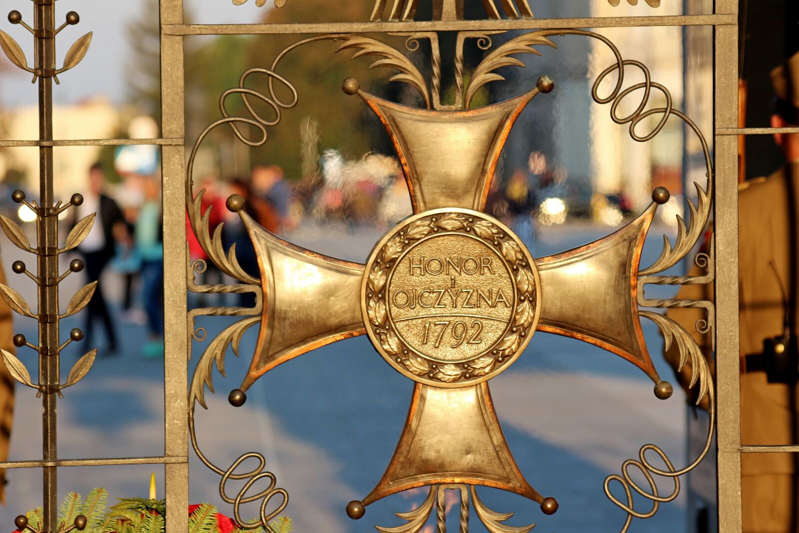 Canon EOS 600D (Rebel EOS T3i / EOS Kiss X5) sample photo. Poland, warsaw, the tomb photography