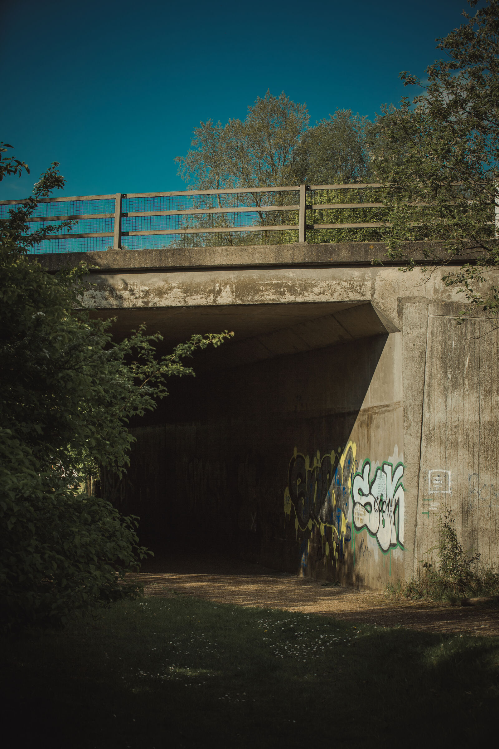Canon EOS 5D Mark III sample photo. Bridge, bypass, graffiti, off photography