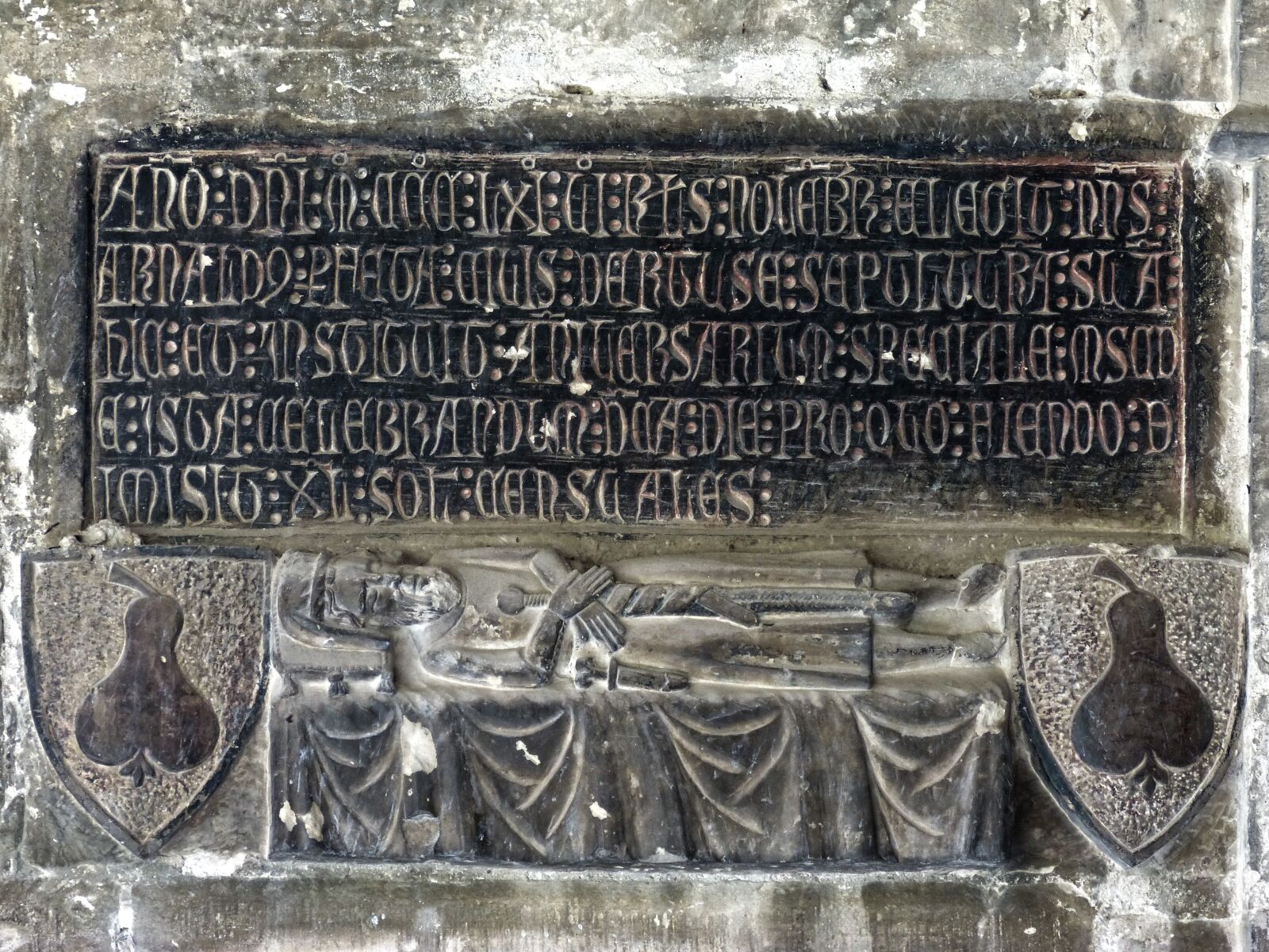 Panasonic DMC-FZ62 sample photo. Tomb, cathedral tortosa, medieval photography