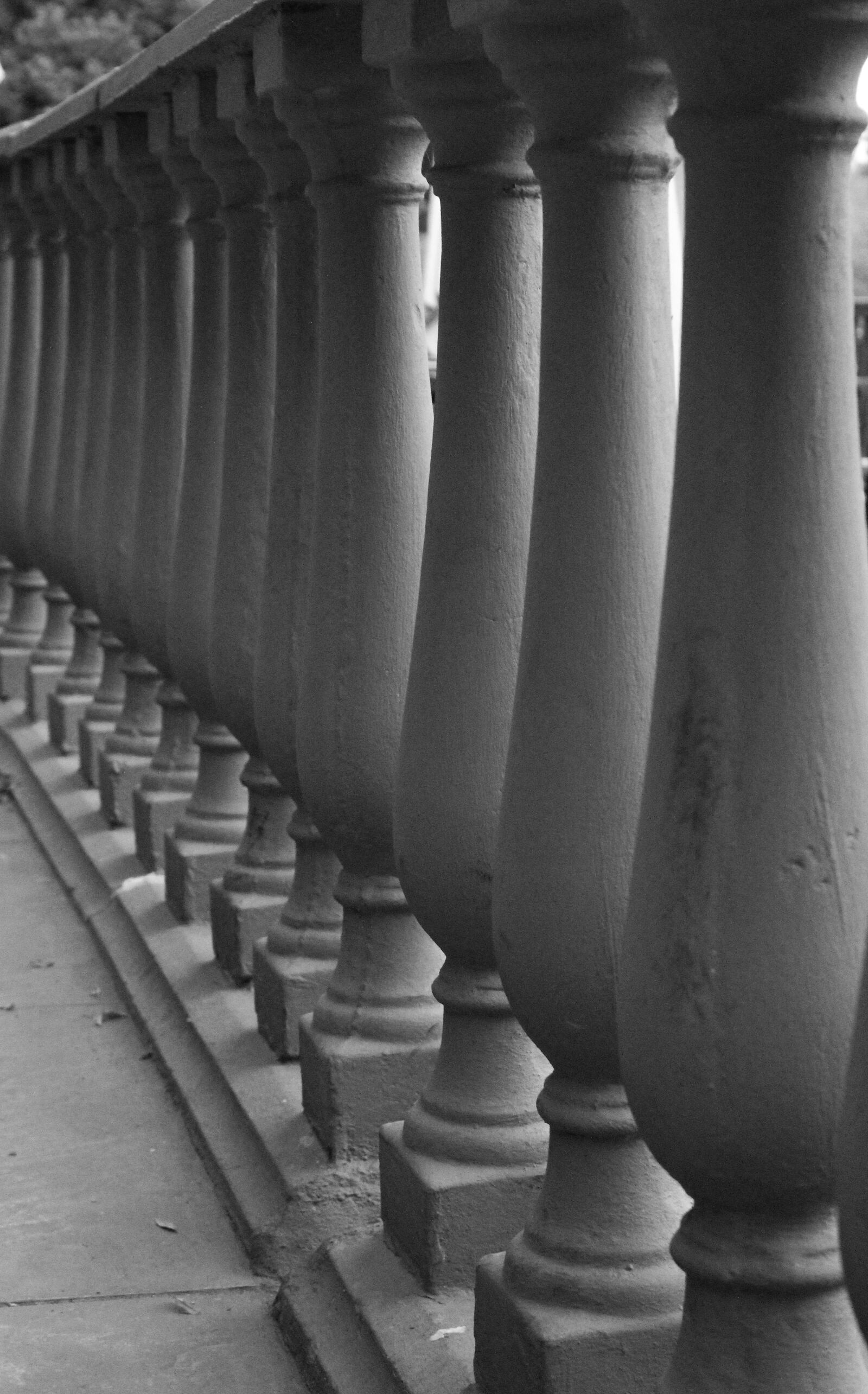 Canon EOS 1300D (EOS Rebel T6 / EOS Kiss X80) sample photo. Pillars, column, stone photography