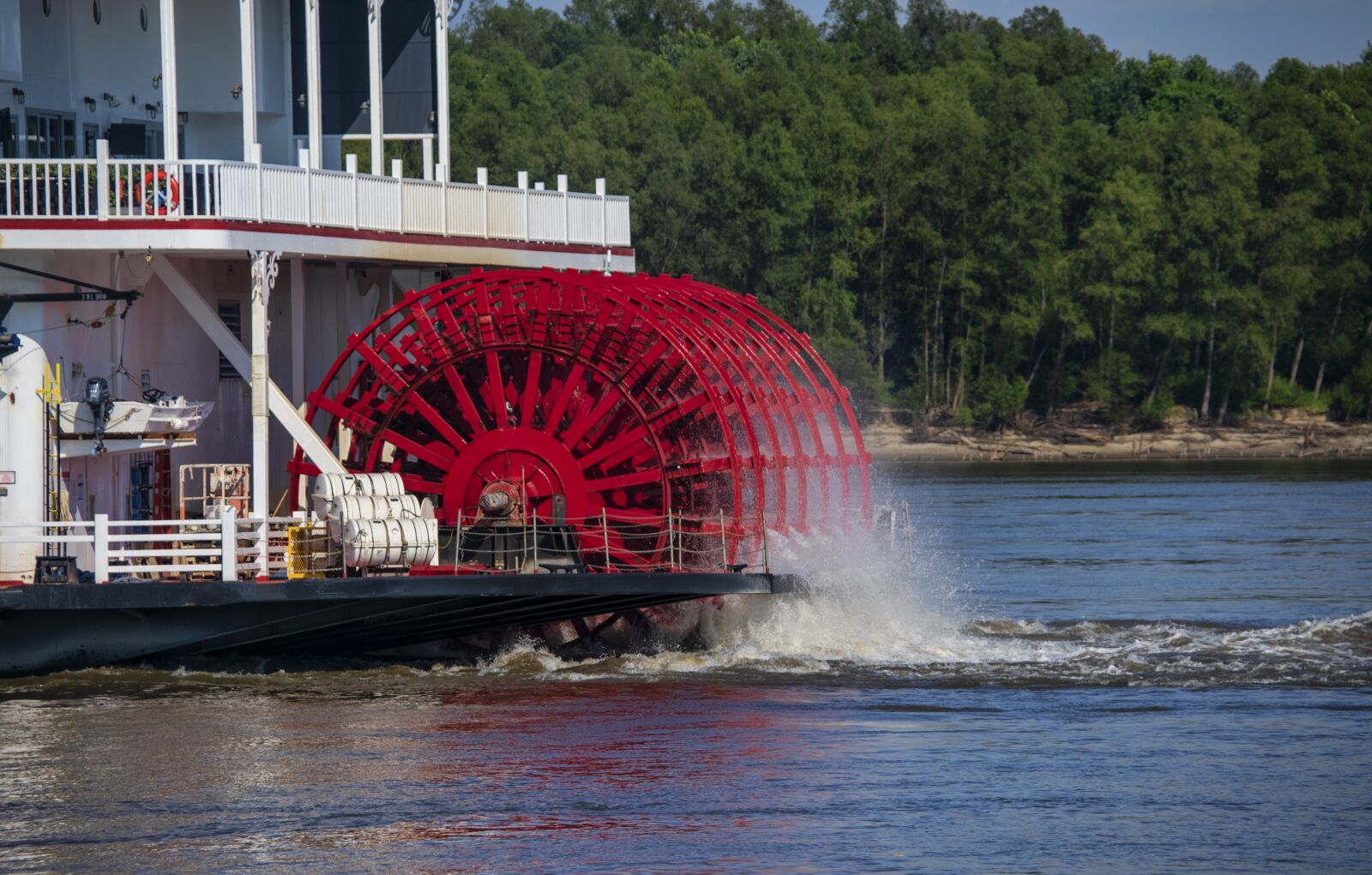 Nikon D850 sample photo. Paddle wheel, river boat photography