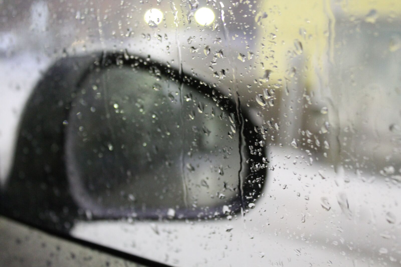 Canon EOS 1100D (EOS Rebel T3 / EOS Kiss X50) sample photo. Rain, raindrops, sadness photography