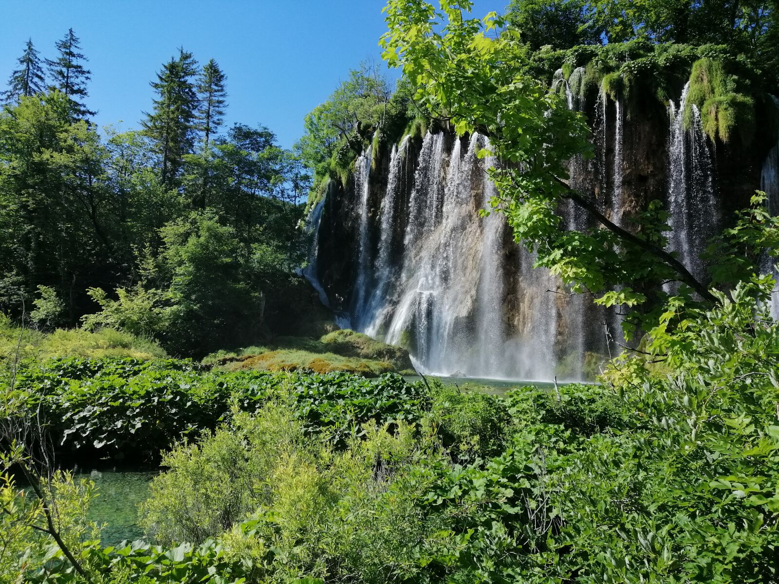 HUAWEI SNE-LX1 sample photo. Waterfall, water, lake photography