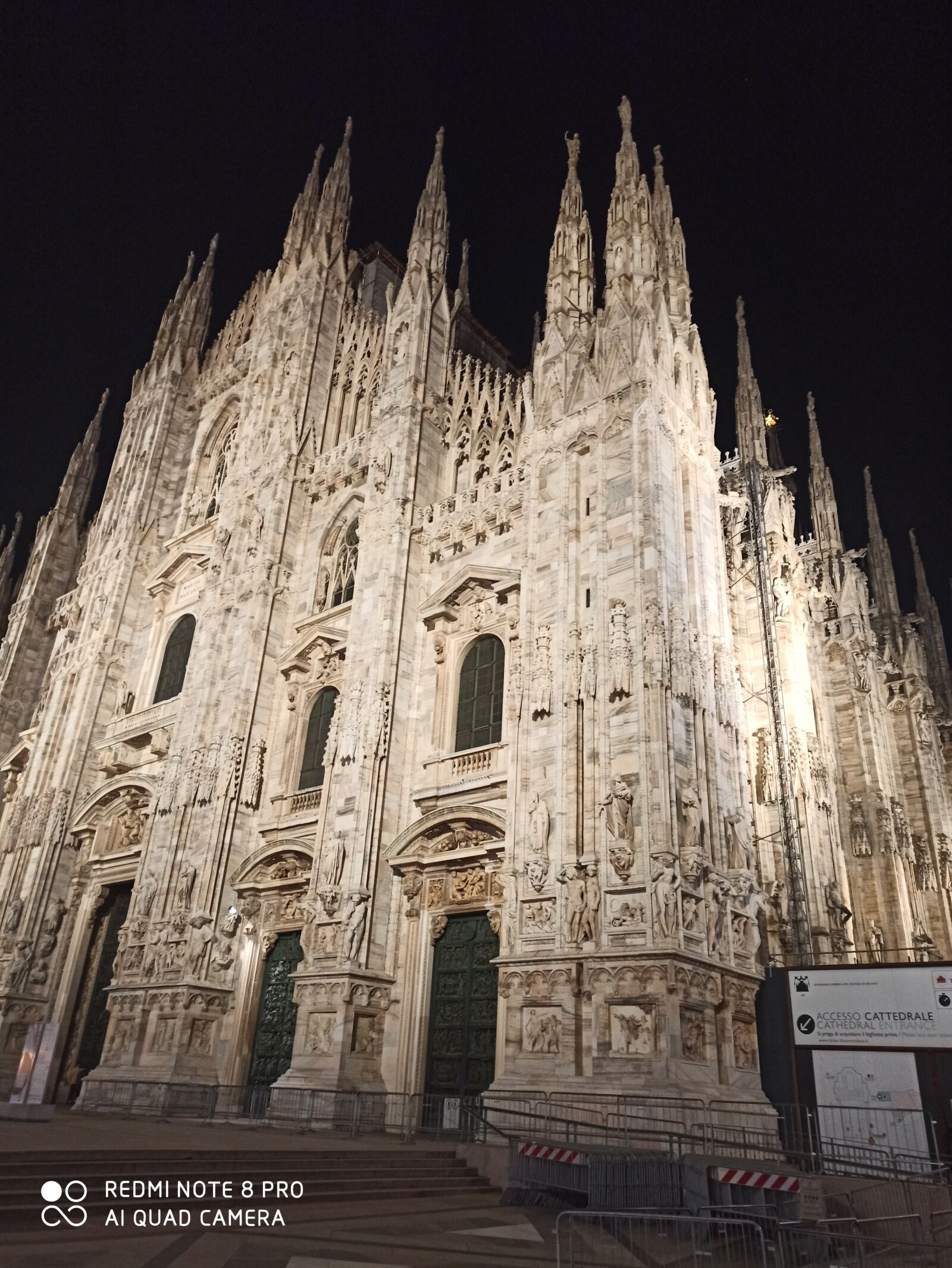 Xiaomi Redmi Note 8 Pro sample photo. Duomo, milan, lombardy photography