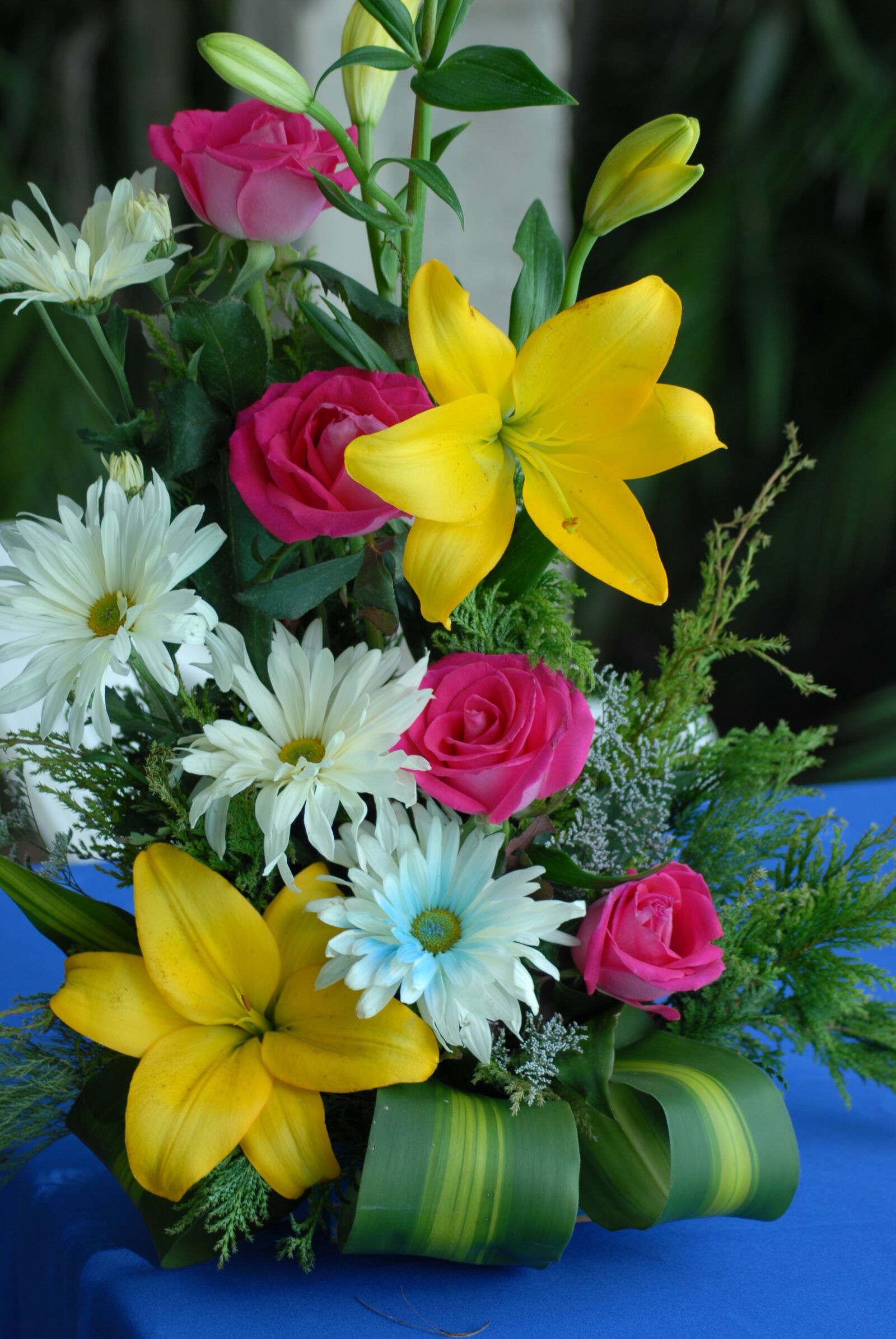 Nikon D200 sample photo. Trim, flowers, bouquet photography