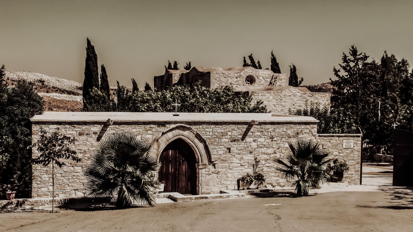 Canon PowerShot SX400 IS sample photo. Monastery, byzantine, medieval photography
