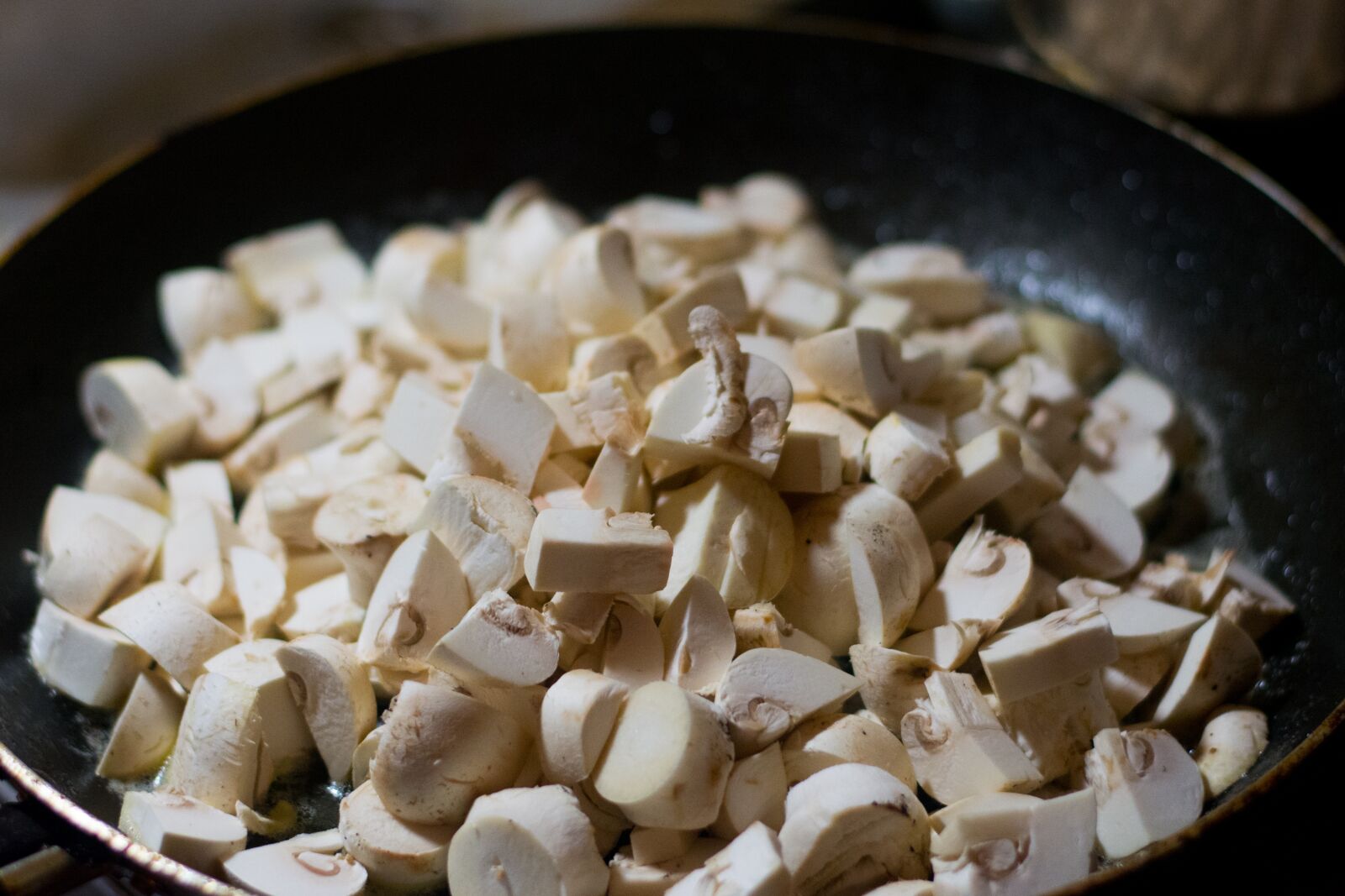 Nikon D5200 sample photo. Kitchen, cooking, frying photography