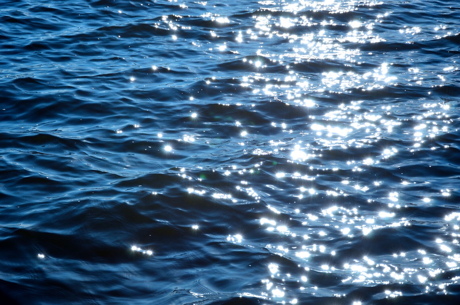 Nikon D3200 sample photo. Water, wave, sun photography
