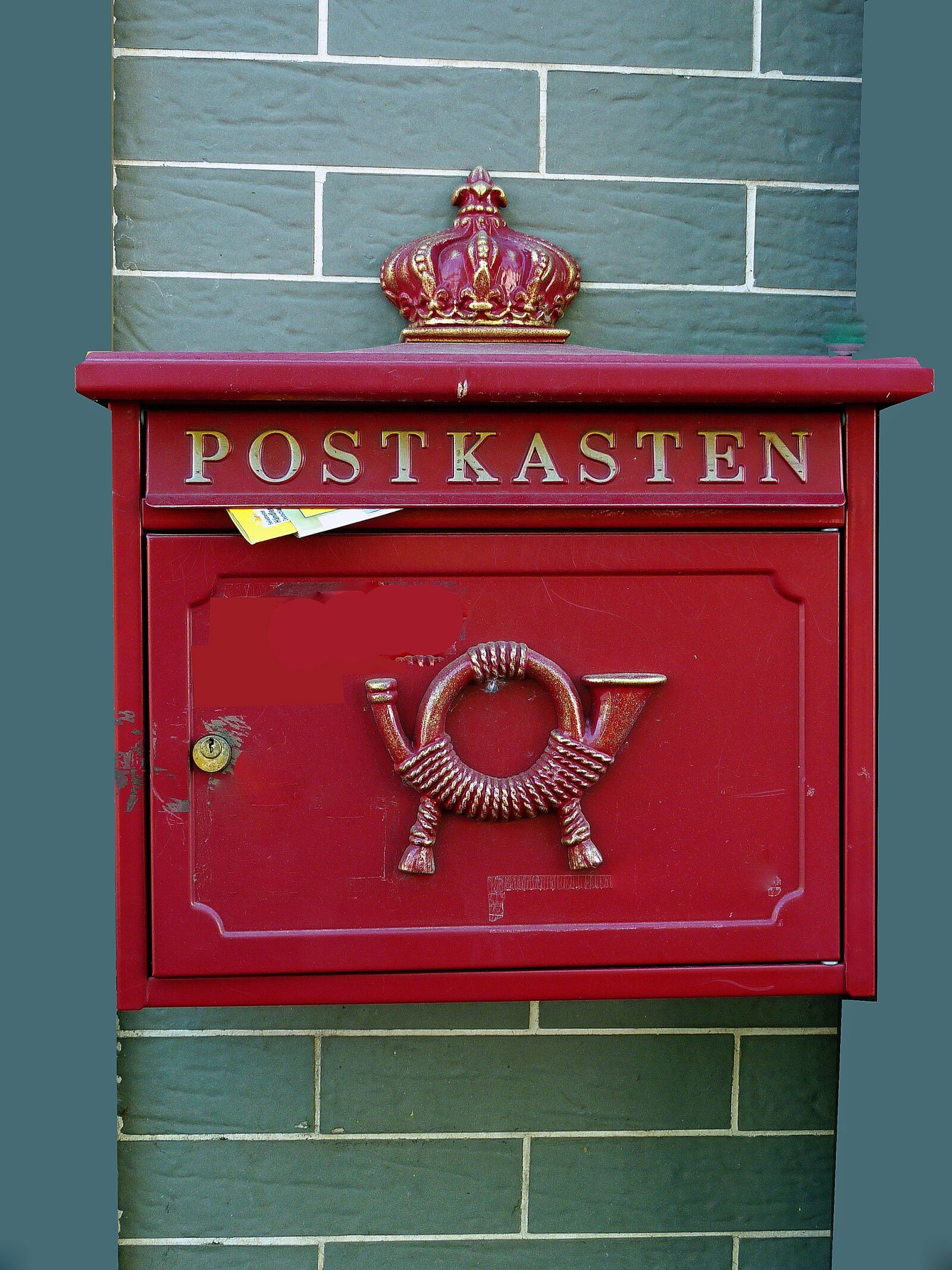 Panasonic DMC-TZ7 sample photo. Letters, mailbox, yellow photography