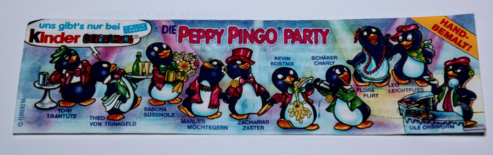 Canon EOS 60D sample photo. Peppy pingo party, 1994, überraschungseifiguren photography