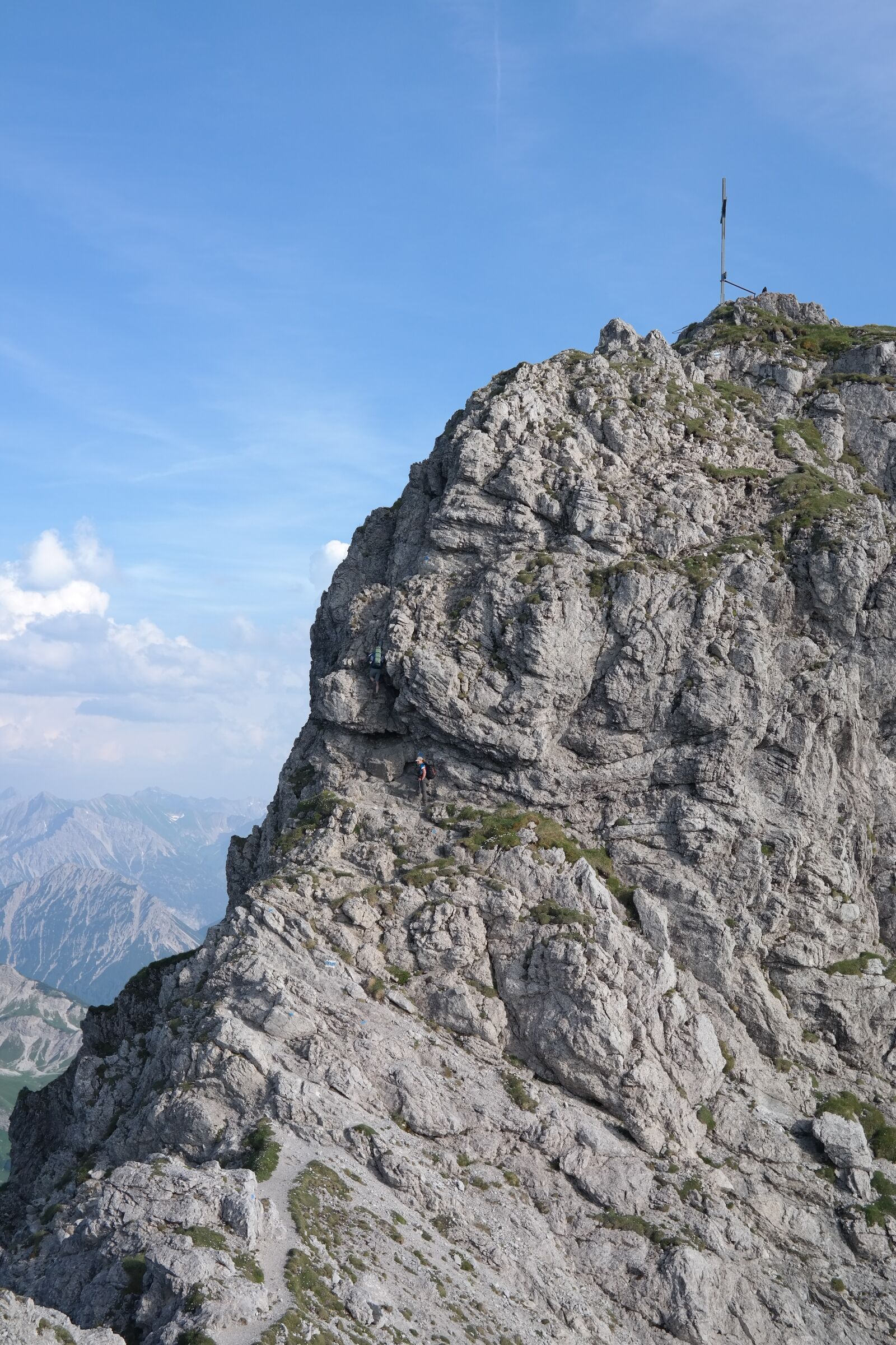Samsung NX300 sample photo. Rough horn, climbing spot photography