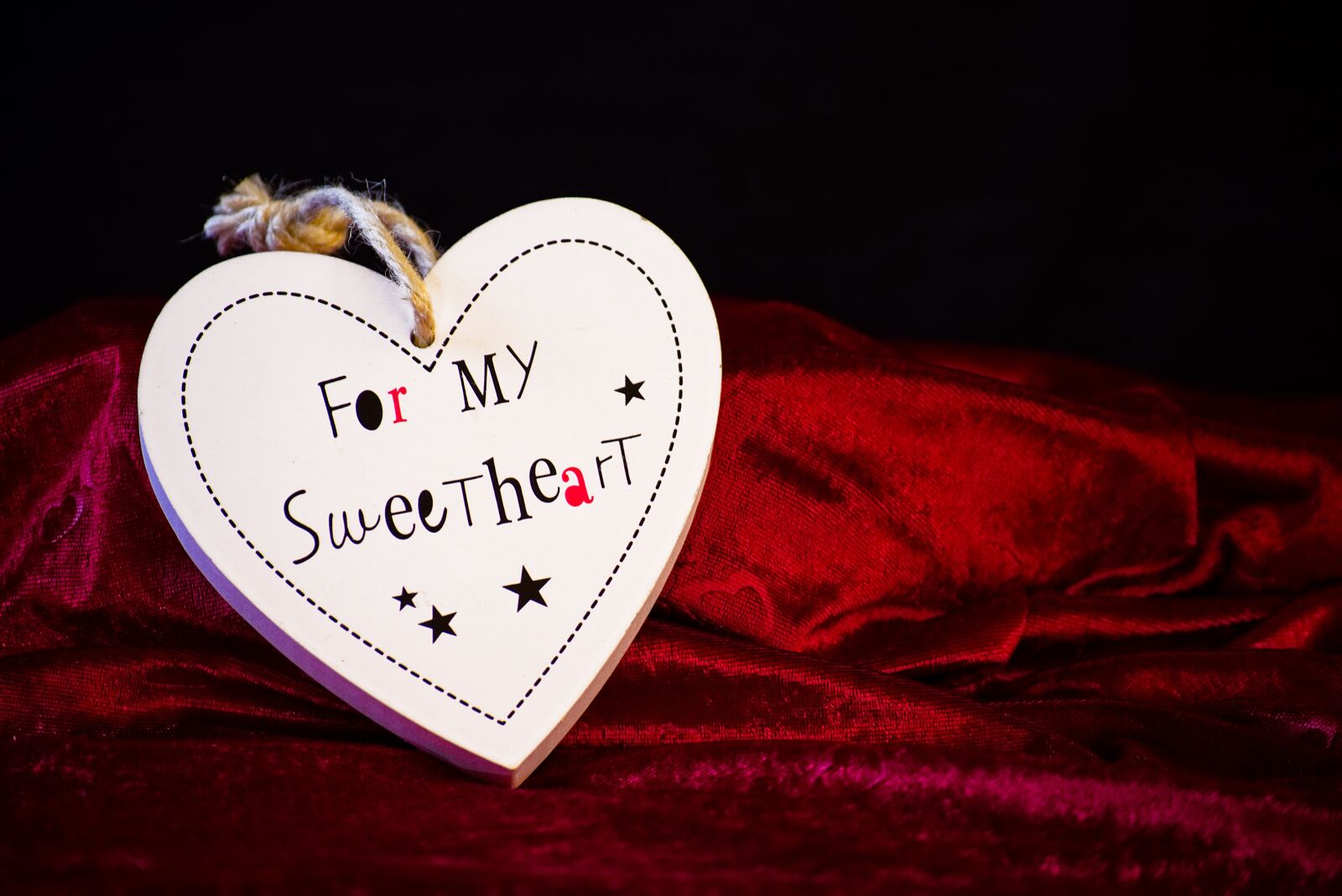 Nikon D7200 sample photo. Favorite, heart, love photography
