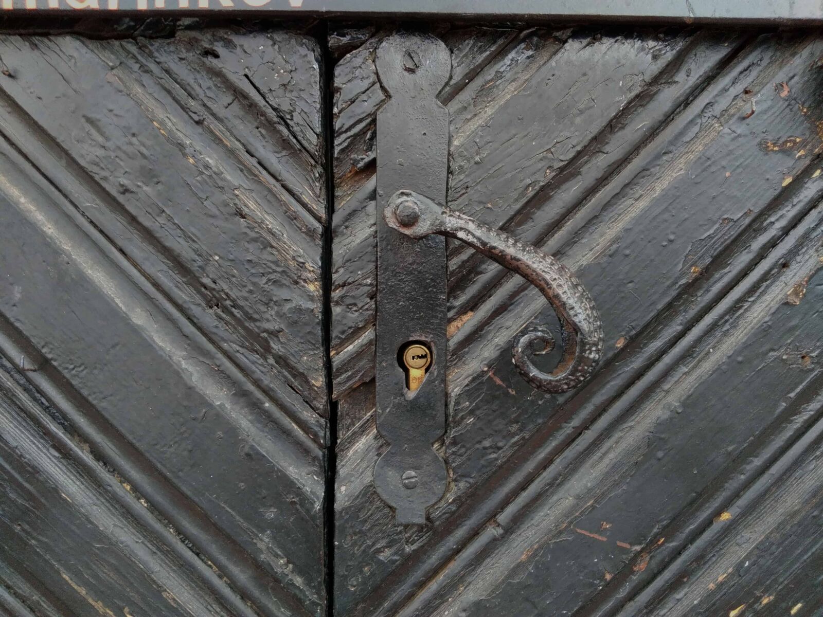 Lenovo S60-A sample photo. Wood, wooden, iron, rust photography