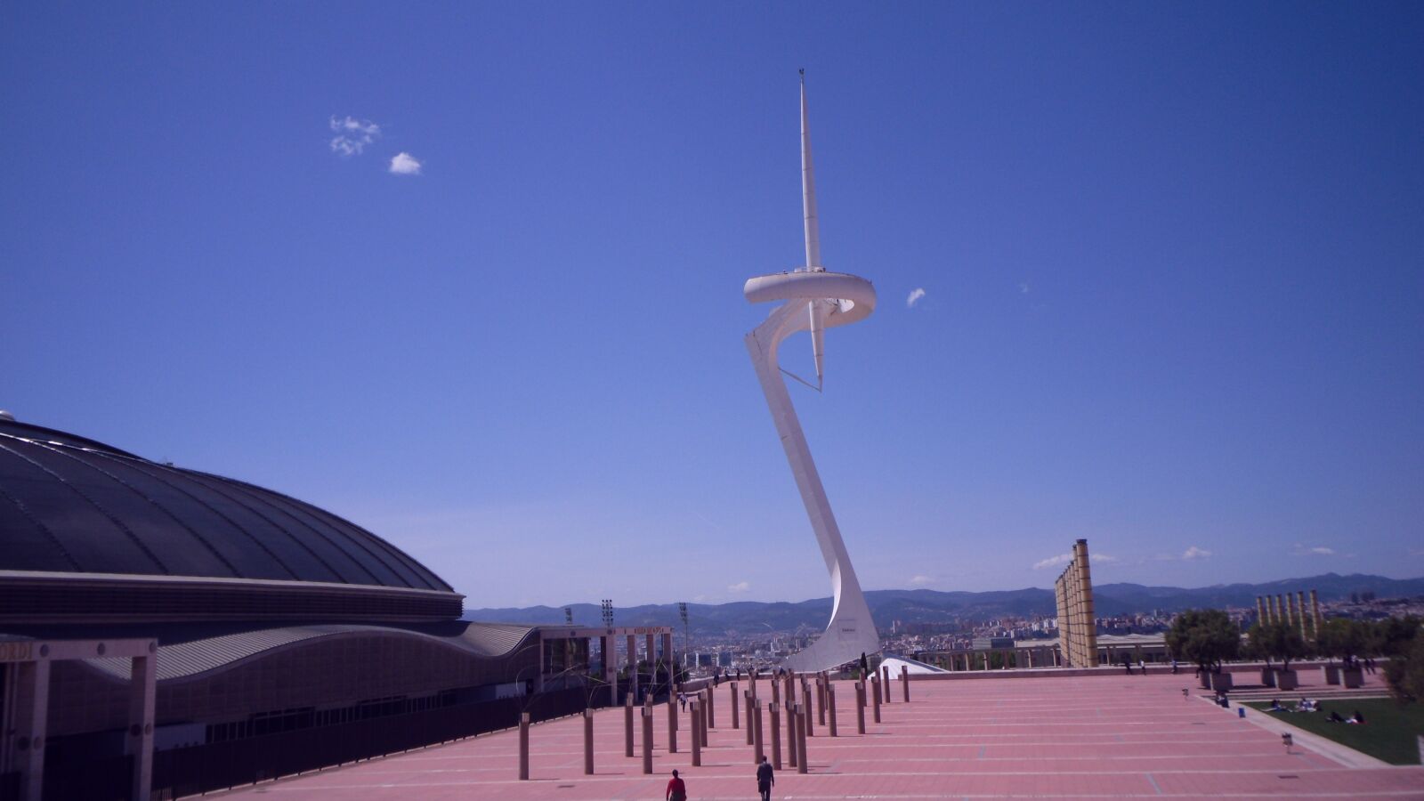 Samsung PL80/VLUU PL80/ SL630/ PL81 sample photo. Barcelona, olympic stadium, forecourt photography
