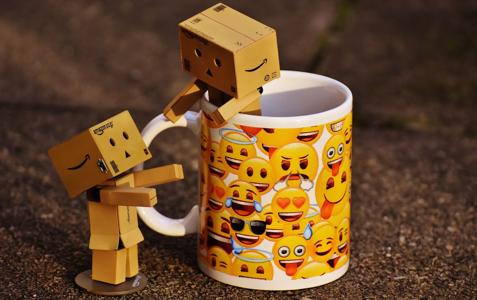 Nikon D7200 sample photo. Danbo, figures, cup photography
