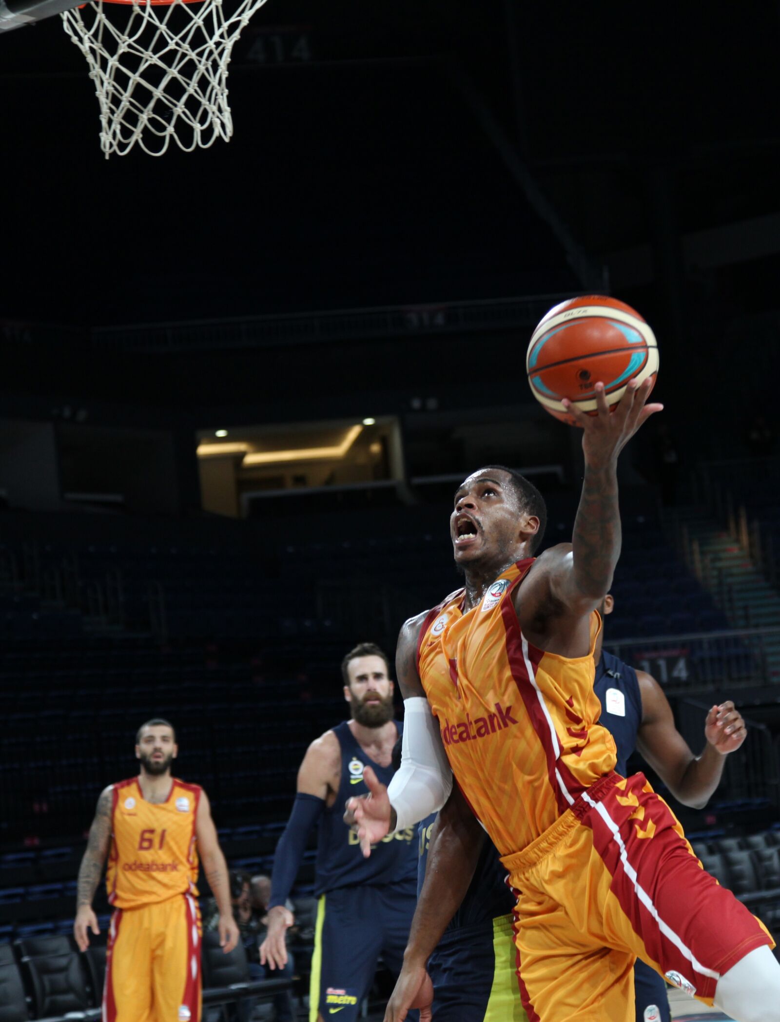 Canon EOS 5D Mark II sample photo. Tahincioglu basketball super league photography