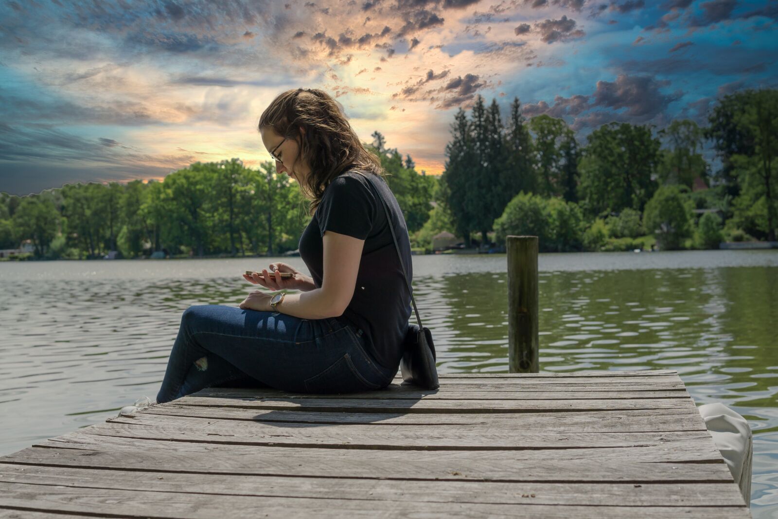 30mm F1.4 DC DN | Contemporary 016 sample photo. Girl, lake, web photography