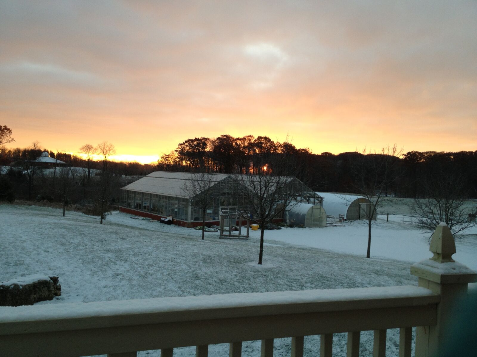 Apple iPhone 4S sample photo. Sunrise, sunset, snow photography