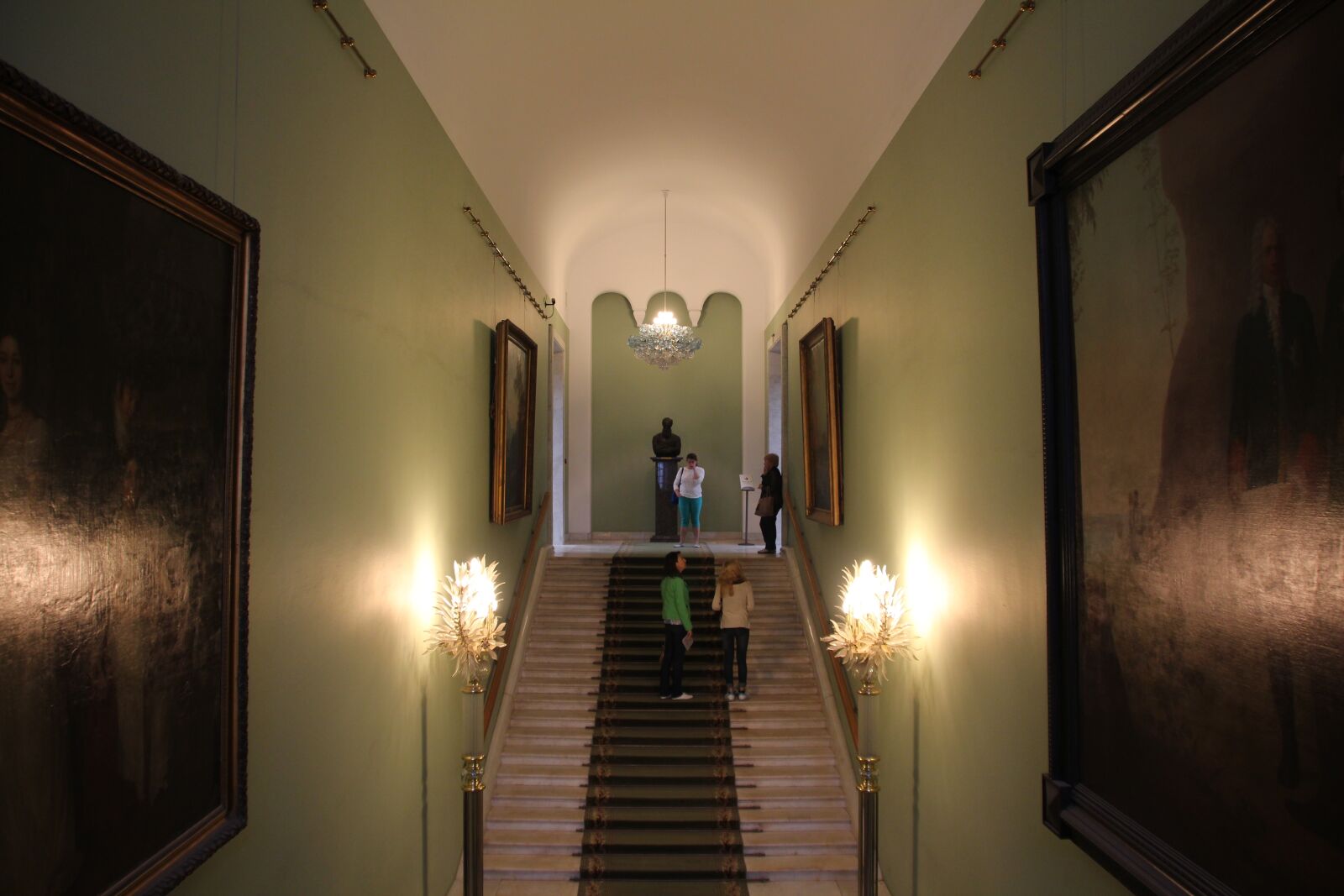 Canon EOS 600D (Rebel EOS T3i / EOS Kiss X5) sample photo. Stairs, gallery, tretyakov photography