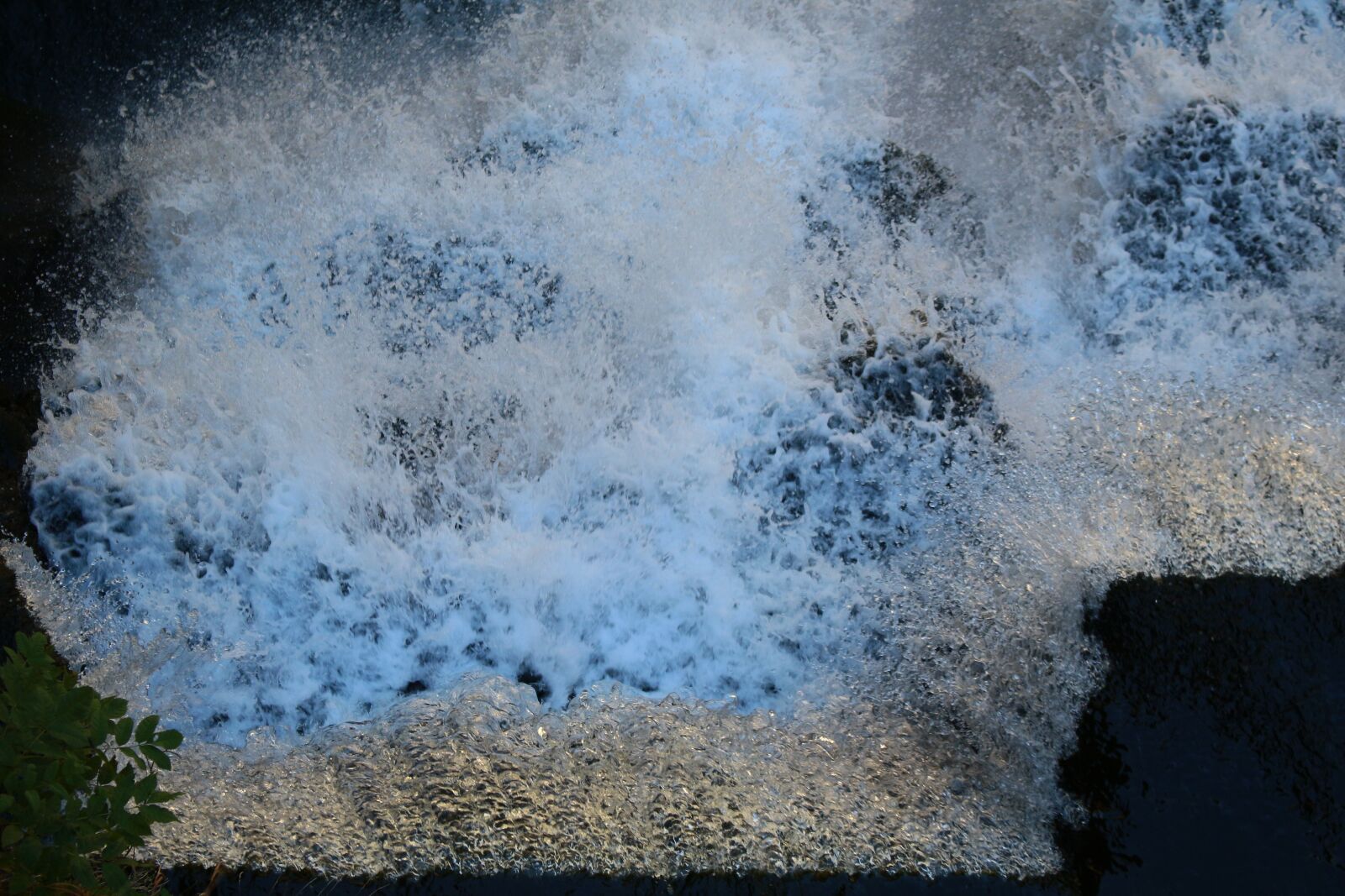 Canon EOS 100D (EOS Rebel SL1 / EOS Kiss X7) sample photo. Waterfall, cascade, environment photography