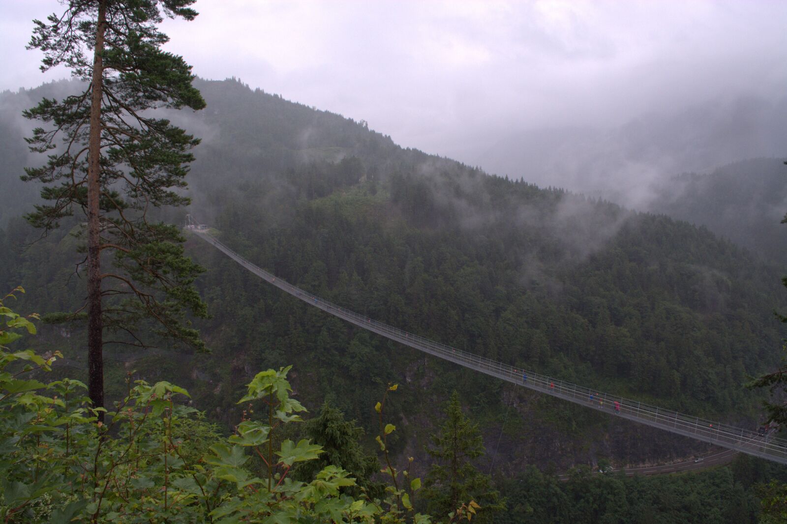 Nikon D5200 sample photo. Pedestrian suspension bridge, highline photography