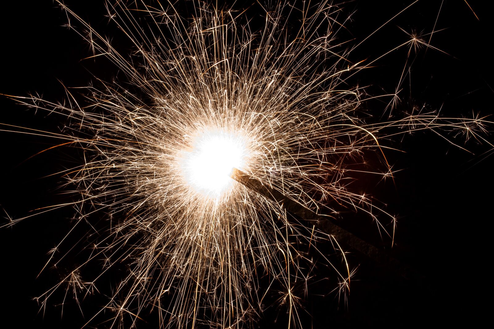 Canon EOS 650D (EOS Rebel T4i / EOS Kiss X6i) sample photo. Sparkler, star fire, spr photography
