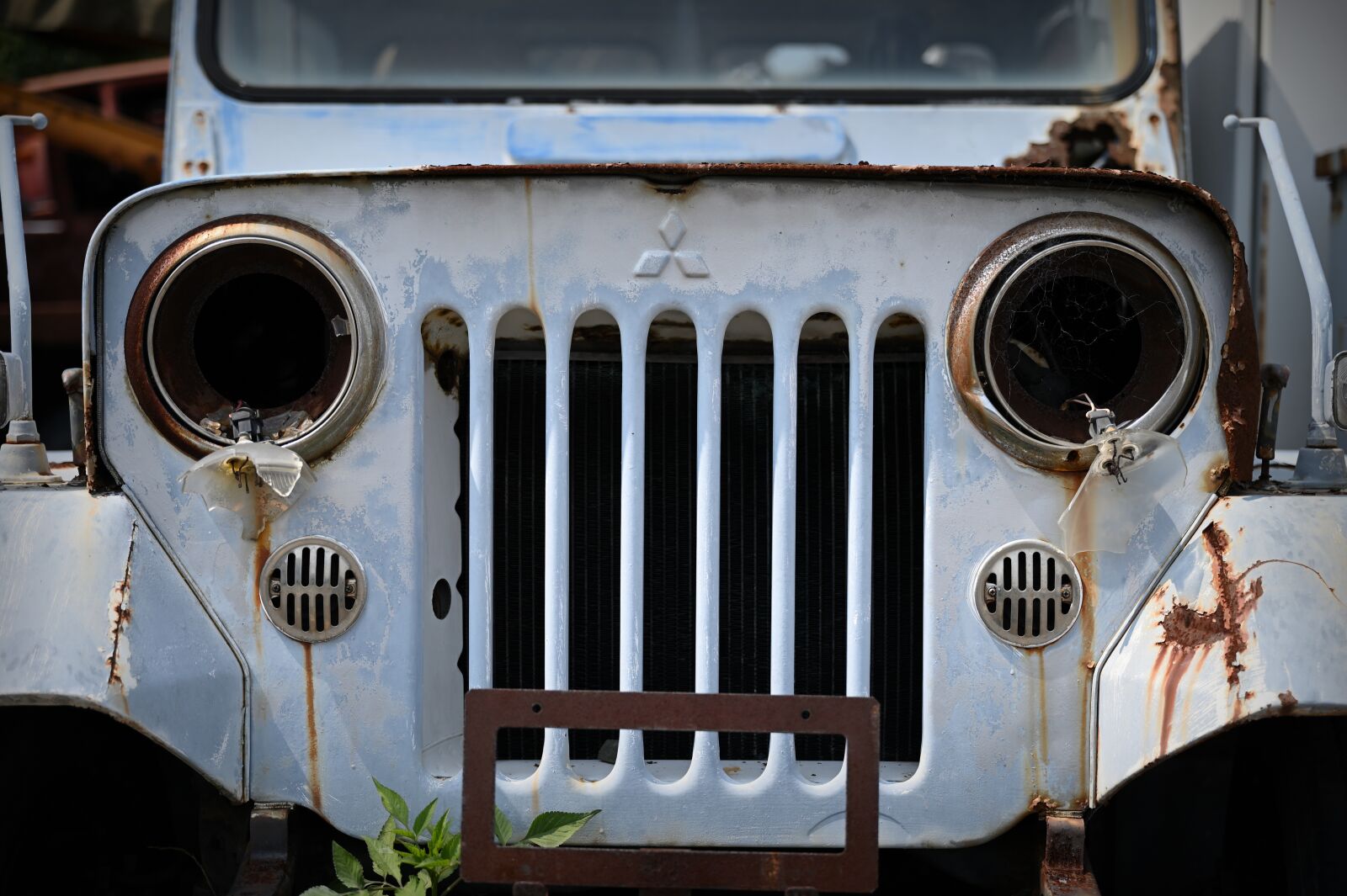 Nikon Nikkor Z 24-70mm F2.8 S sample photo. Scrapped vehicles, jeep, tears photography