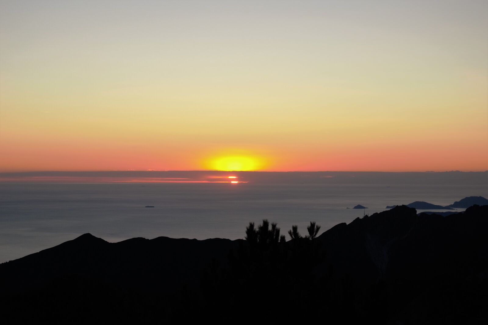Nikon D3100 sample photo. Sunset, sea, horizon photography