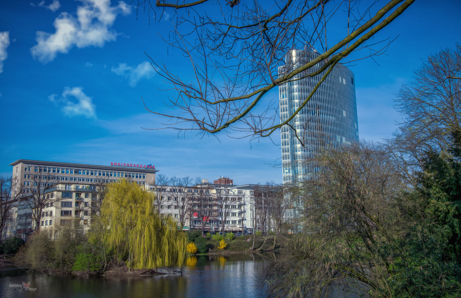 Sigma 18-35mm F1.8 DC HSM Art sample photo. Blue, sky, city, cityscrapers photography