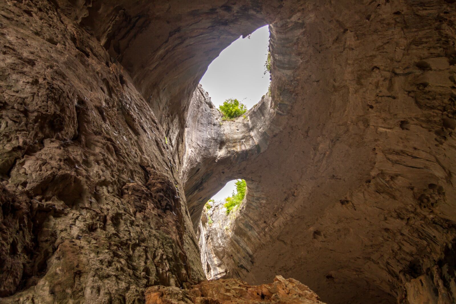 Canon EF-S 17-85mm F4-5.6 IS USM sample photo. Cave, rock, amazing photography